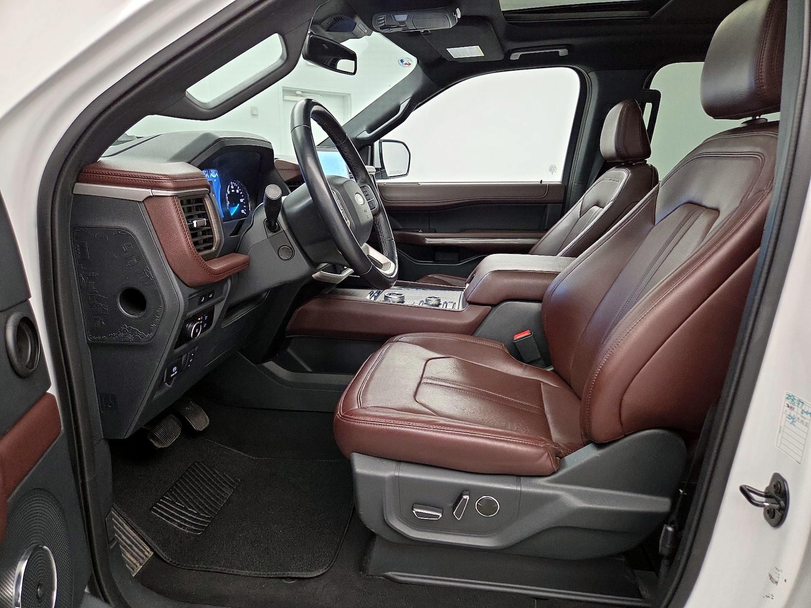 2024 Ford Expedition Limited - Photo 12