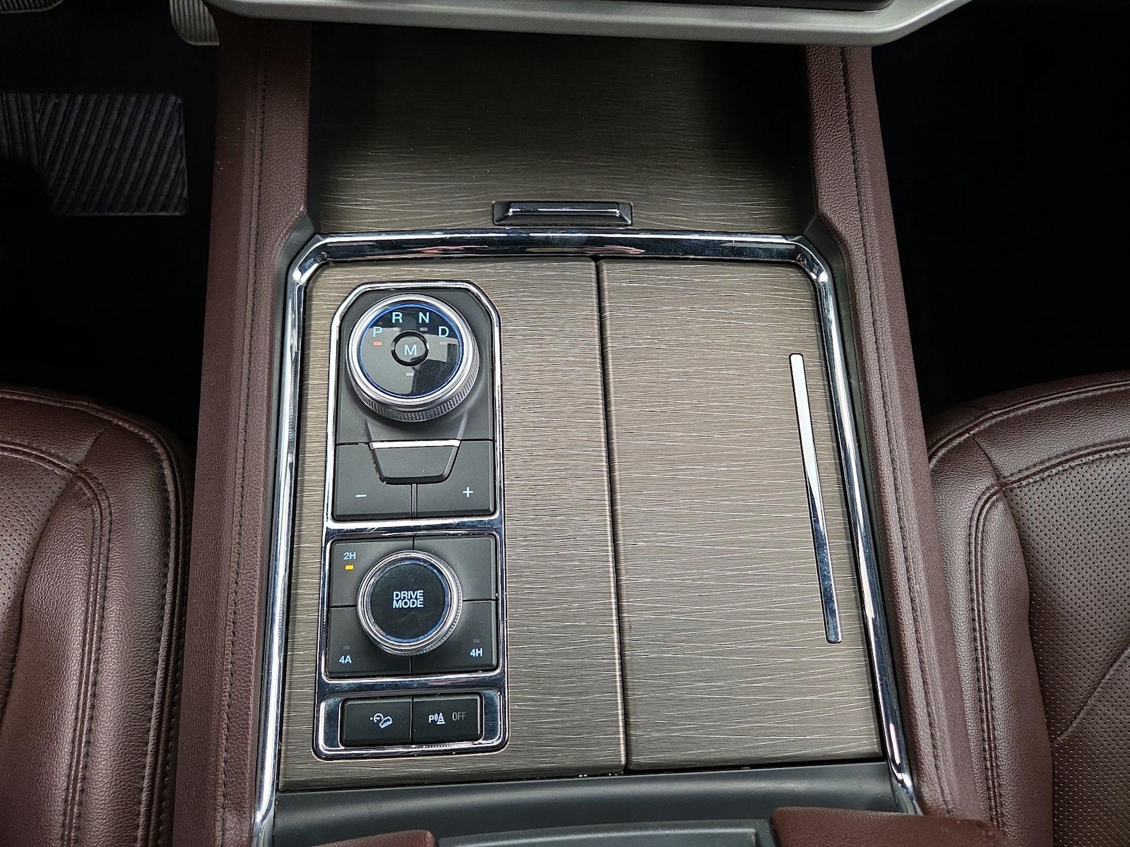 2024 Ford Expedition Limited - Photo 19