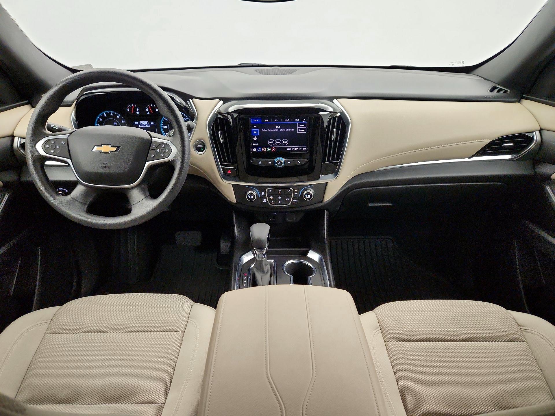 Thumbnail: 2023 Chevrolet Traverse - 9