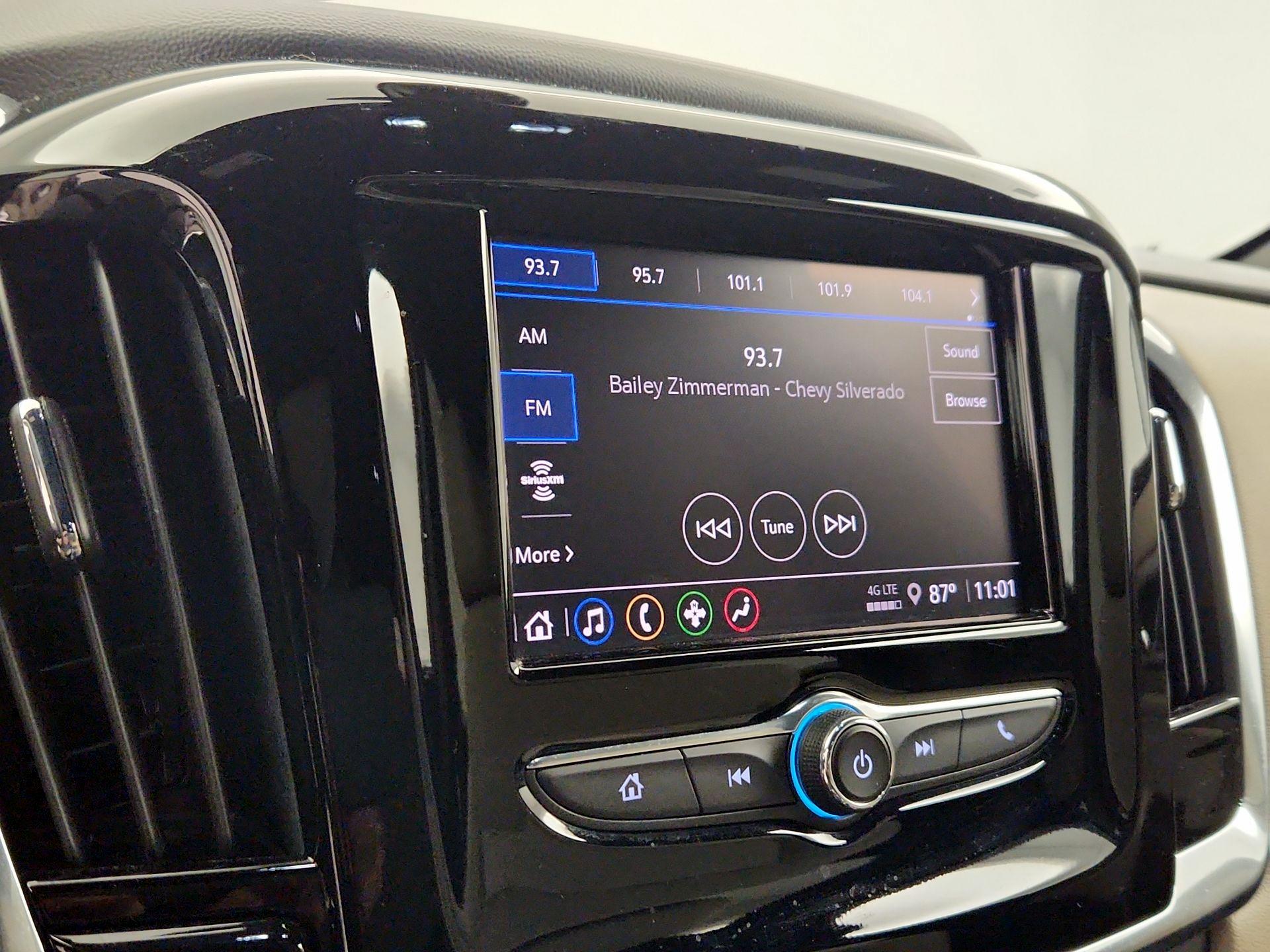 Thumbnail: 2023 Chevrolet Traverse - 15