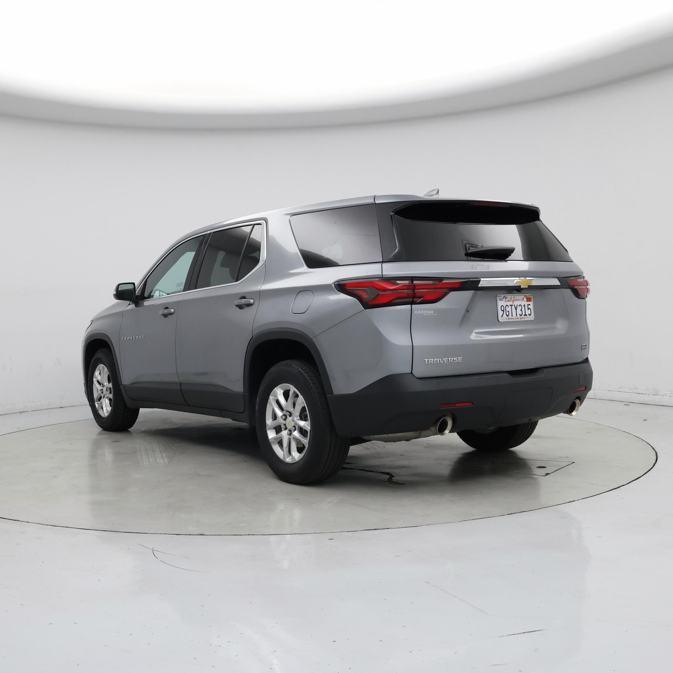 Thumbnail: 2023 Chevrolet Traverse - 2
