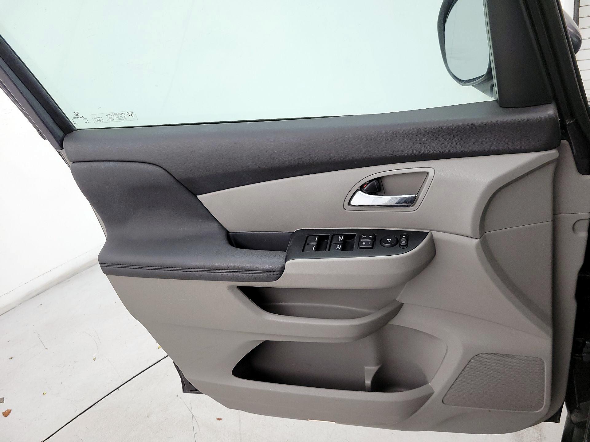 Thumbnail: 2016 Honda Odyssey - 12