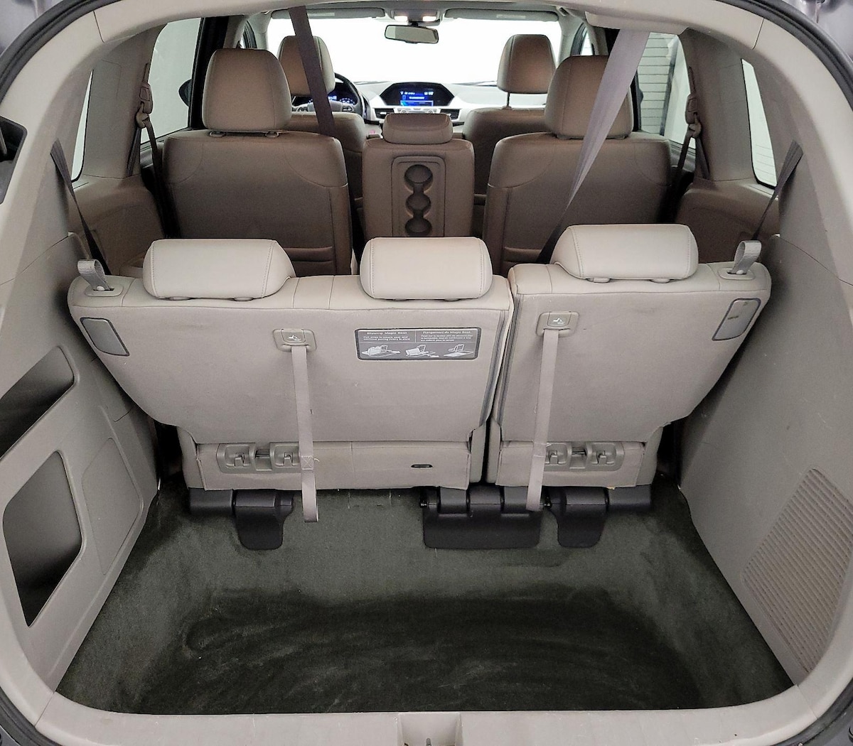 Trunk/Cargo (Seats Up)