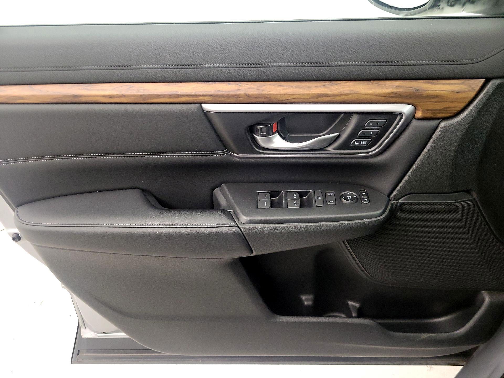 Thumbnail: 2017 Honda CR-V - 12