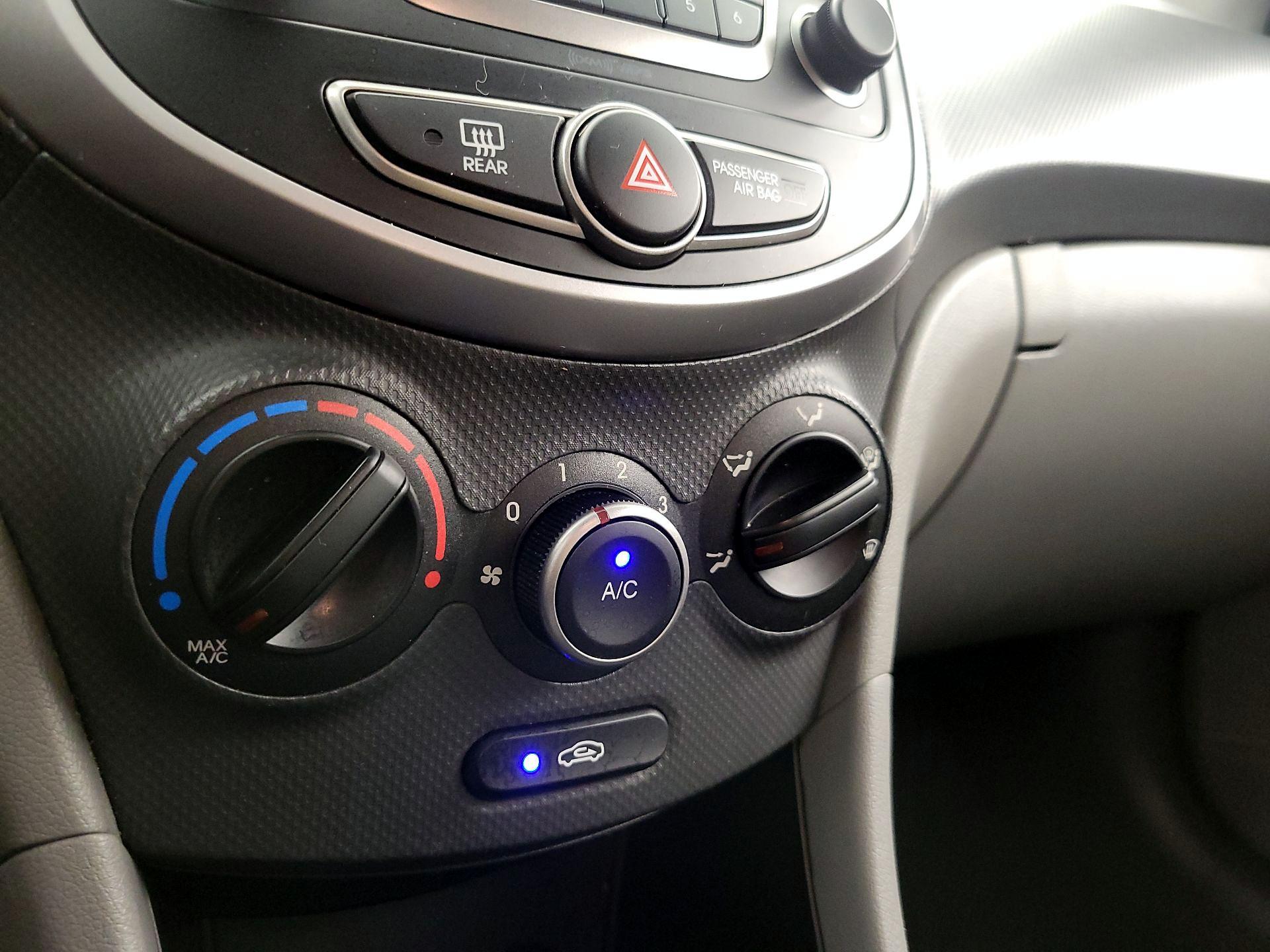 Thumbnail: 2016 Hyundai Accent - 15