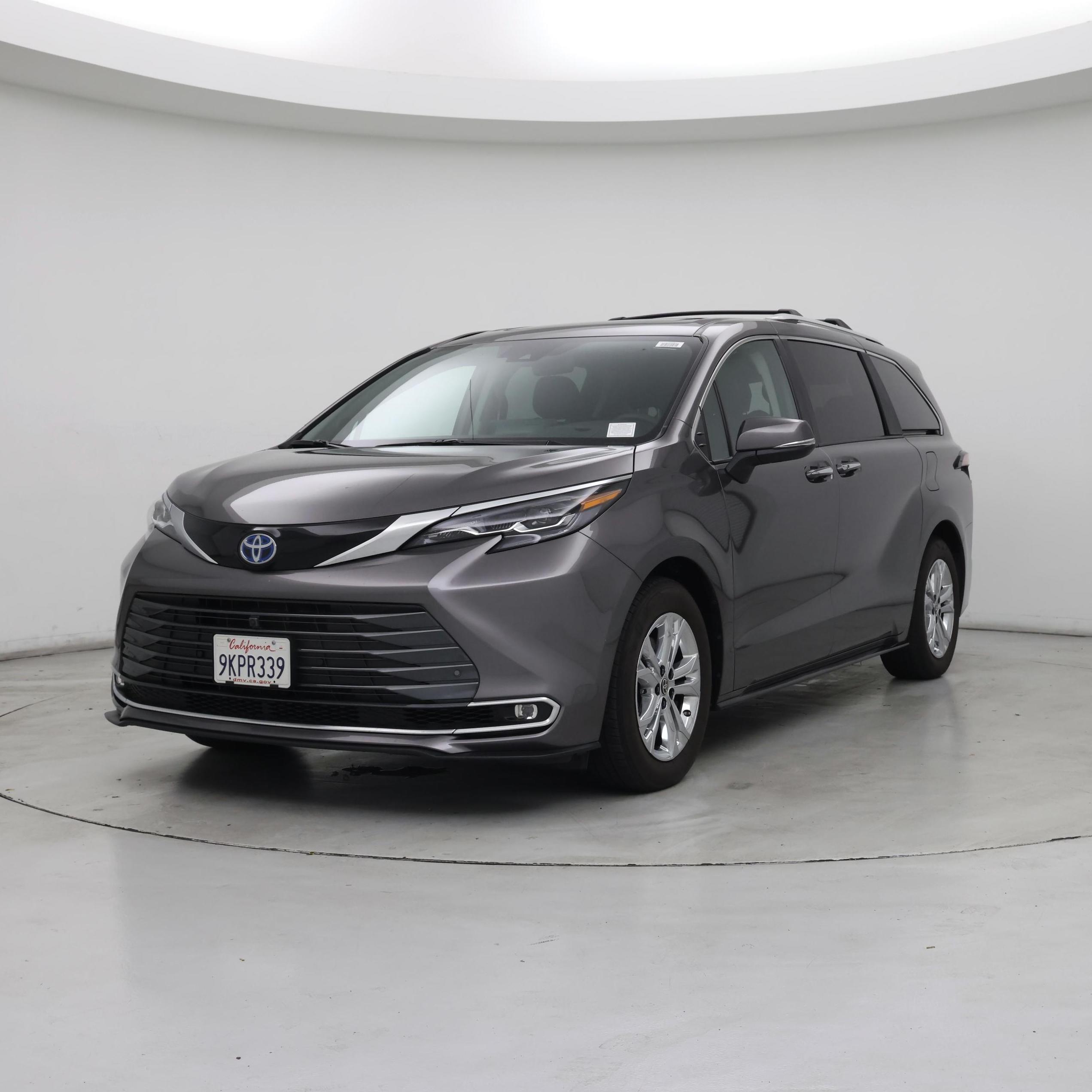 Thumbnail: 2024 Toyota Sienna - 4