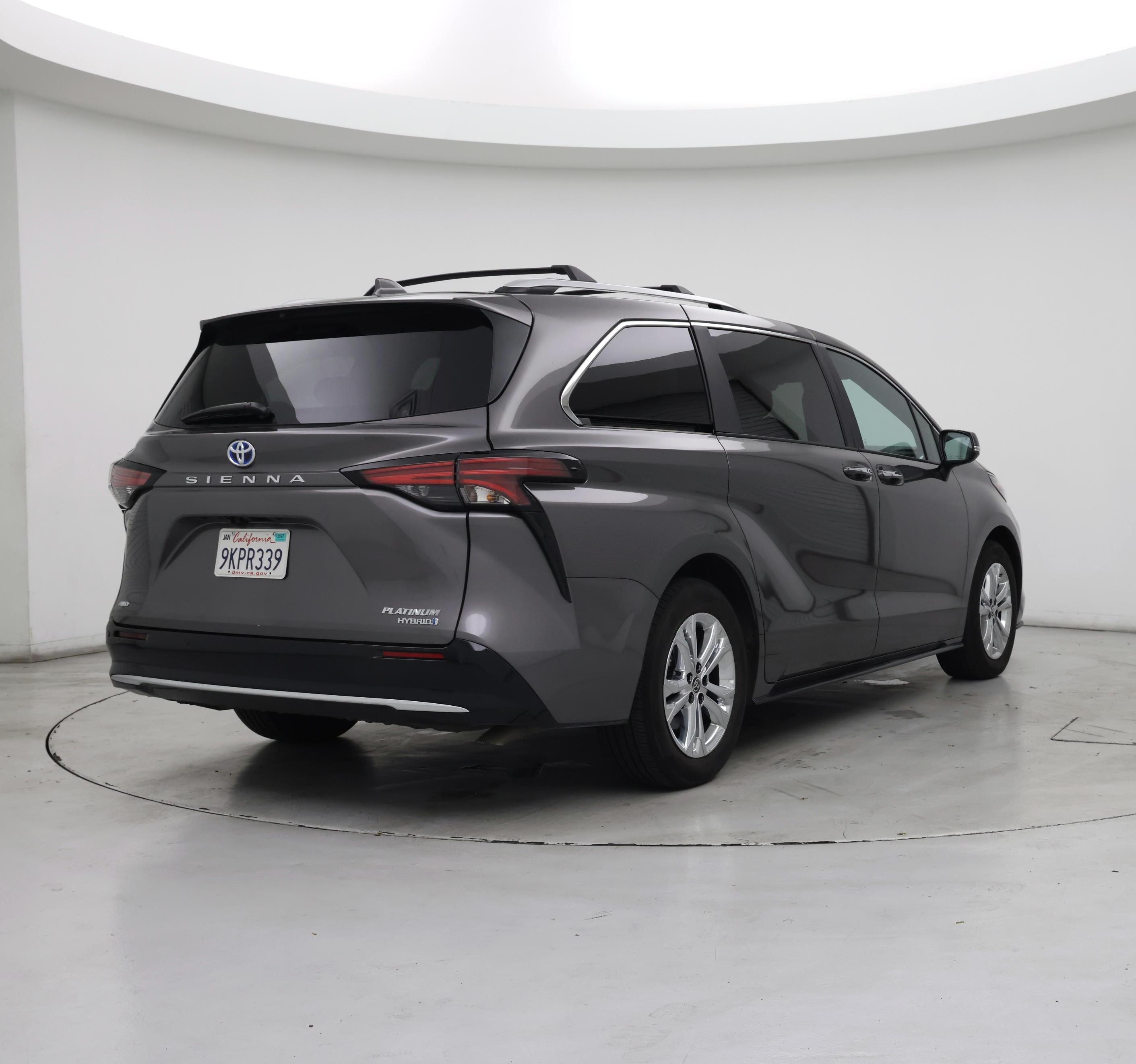 Thumbnail: 2024 Toyota Sienna - 8