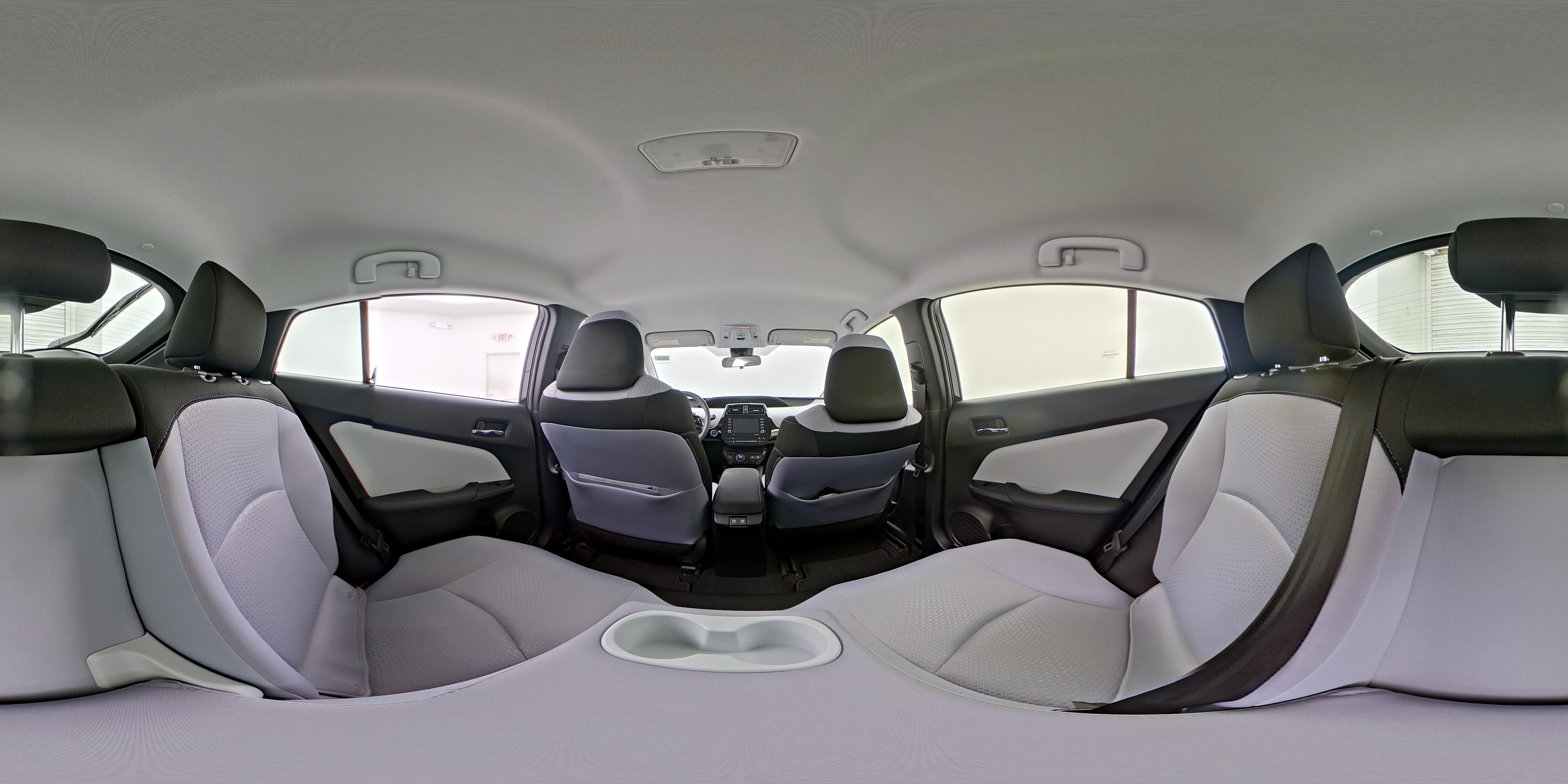 2022 Toyota Prius LE - Photo 25