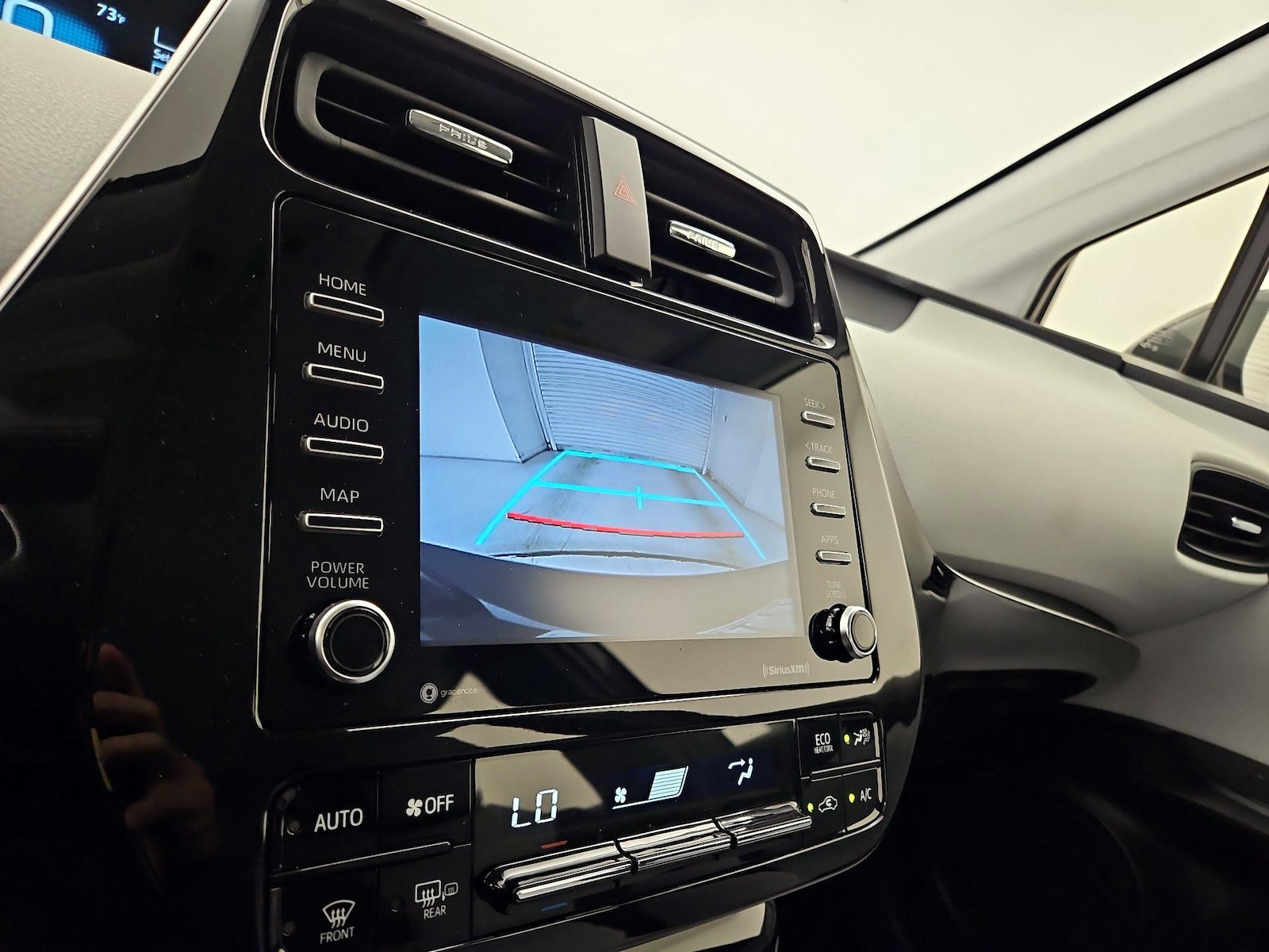 2022 Toyota Prius LE - Photo 15