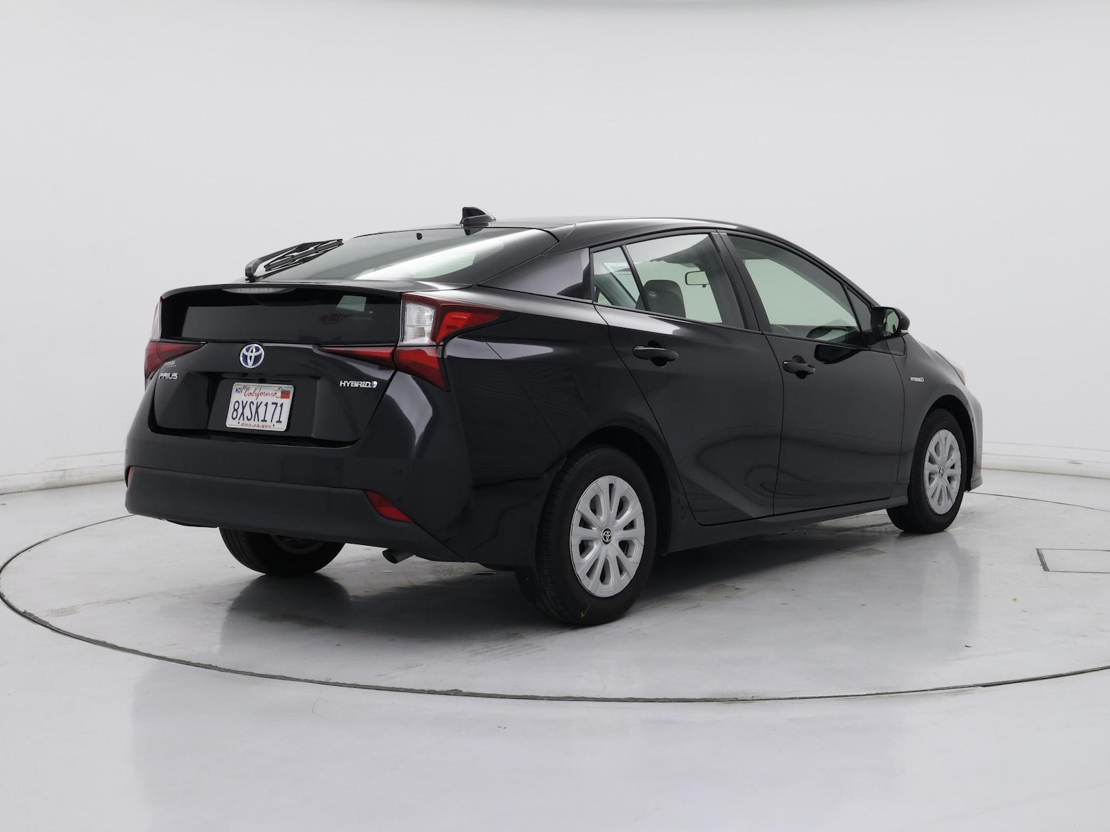 2022 Toyota Prius LE - Photo 9