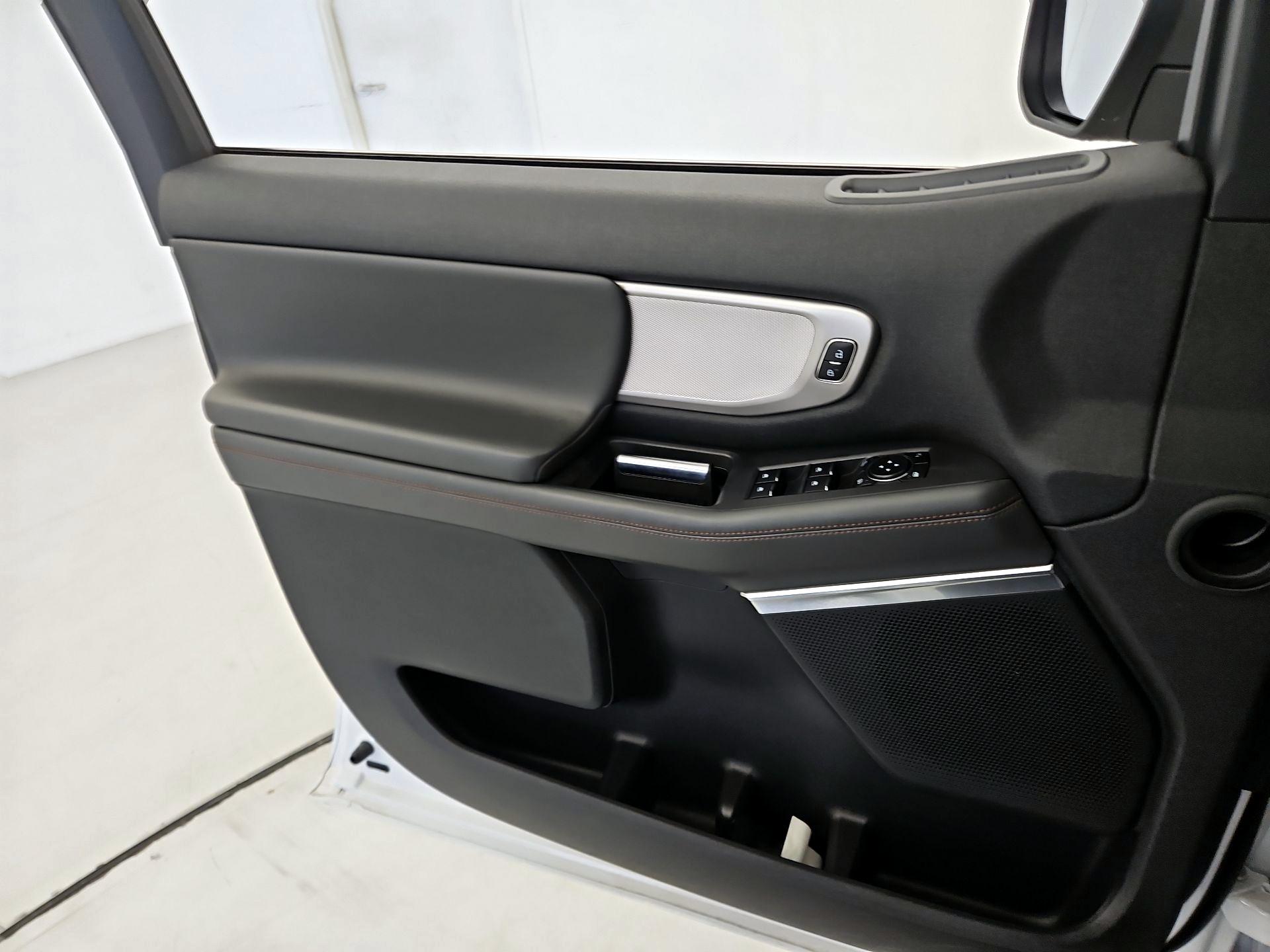 Thumbnail: 2025 Ford Expedition MAX - 12