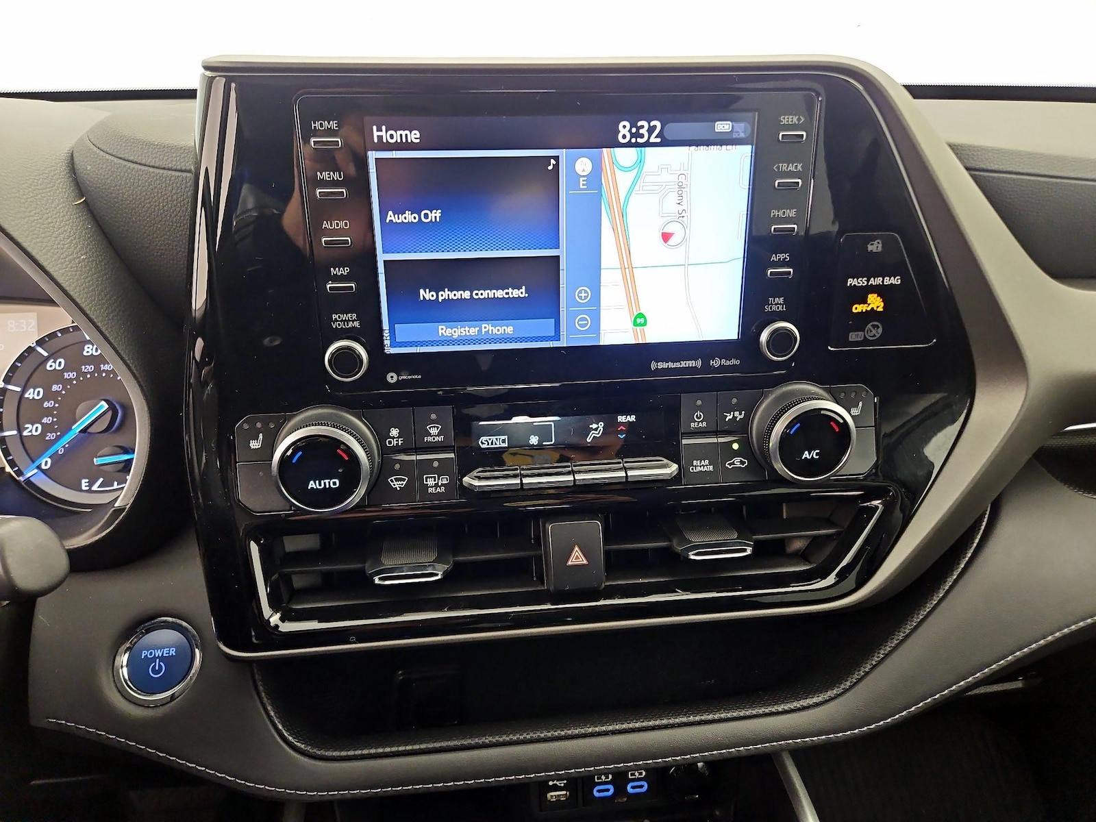 2022 Toyota Highlander XLE - Photo 17