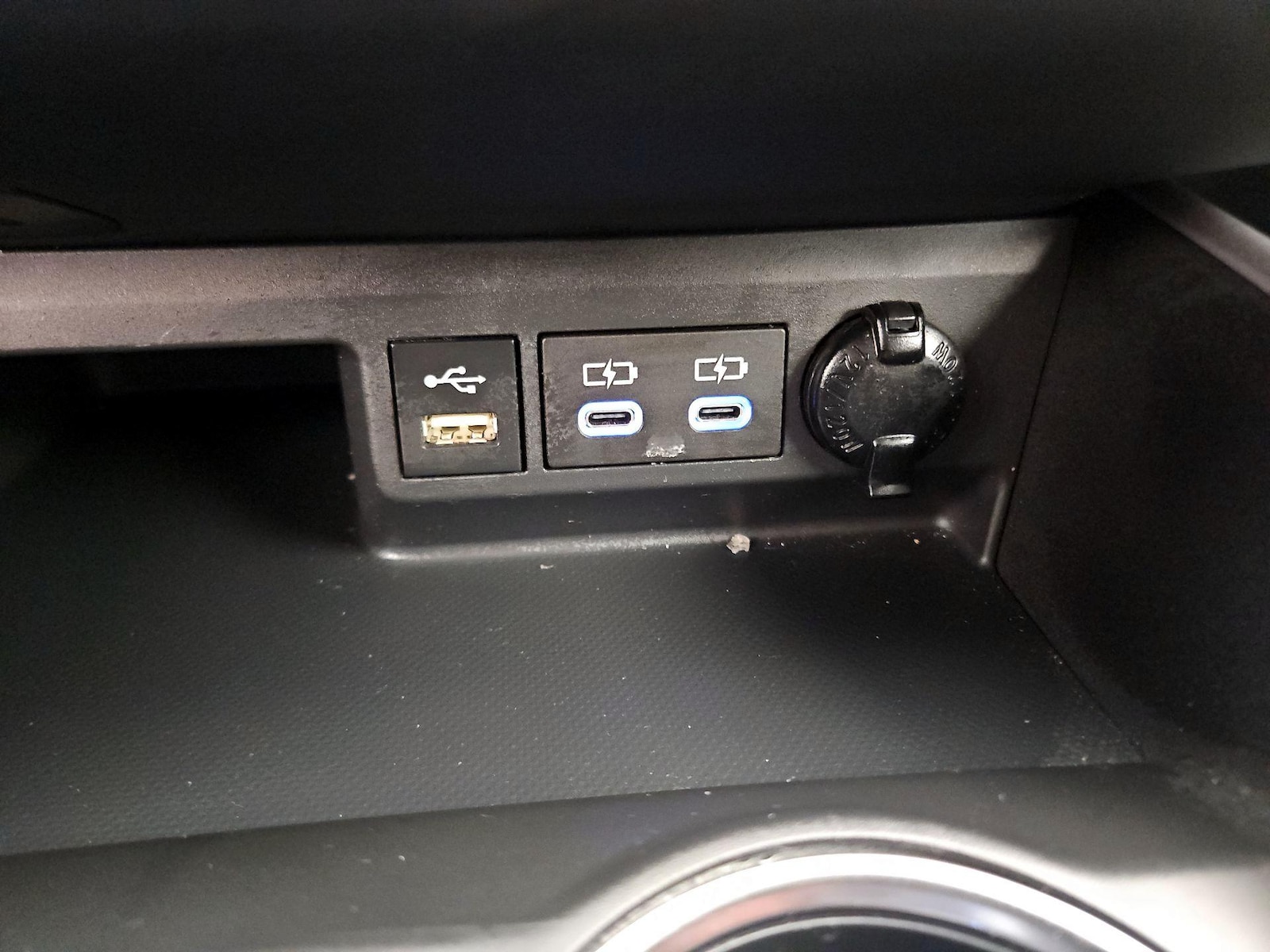 2022 Toyota Highlander XLE - Photo 20