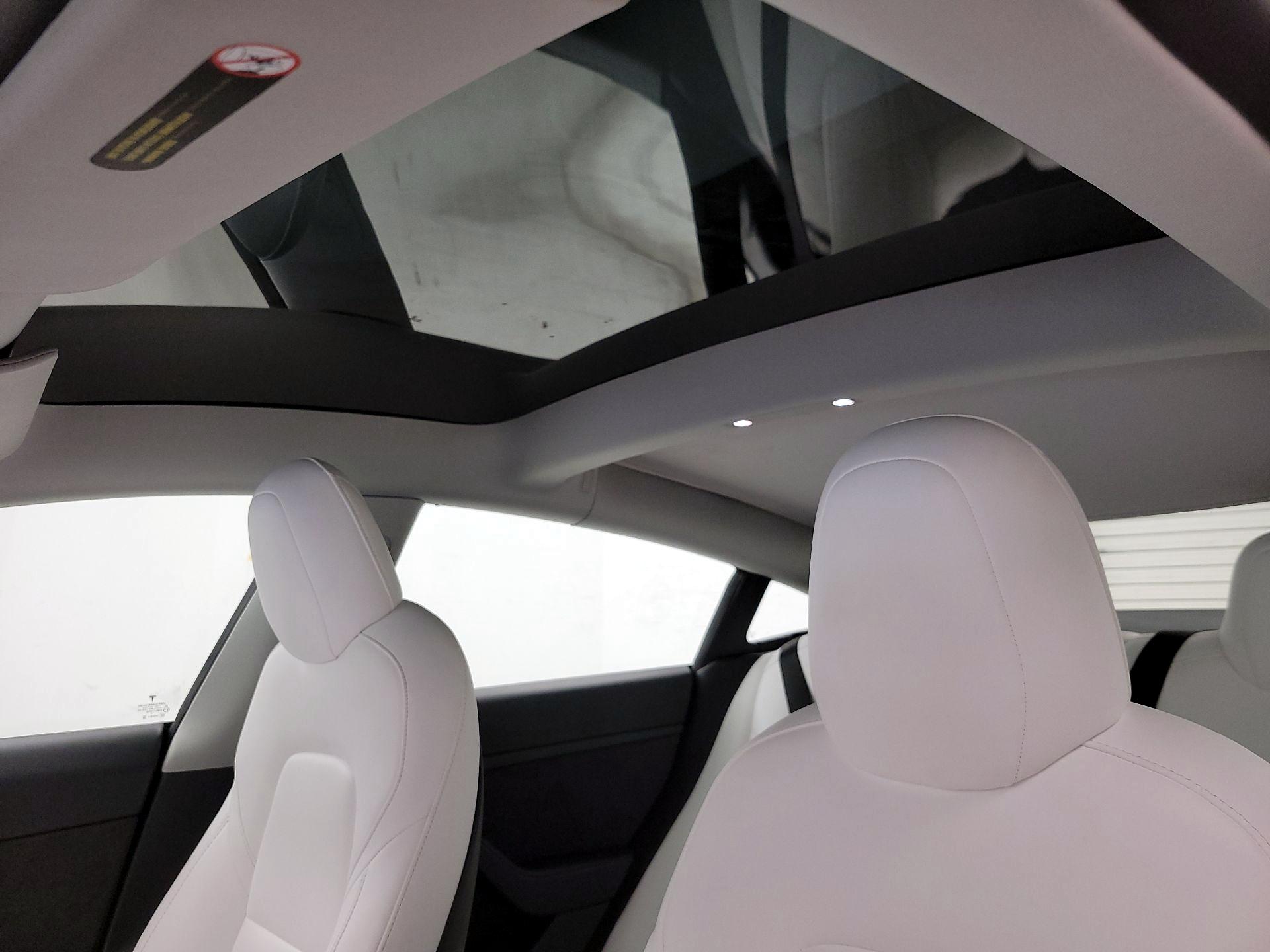Thumbnail: 2021 Tesla Model 3 - 18