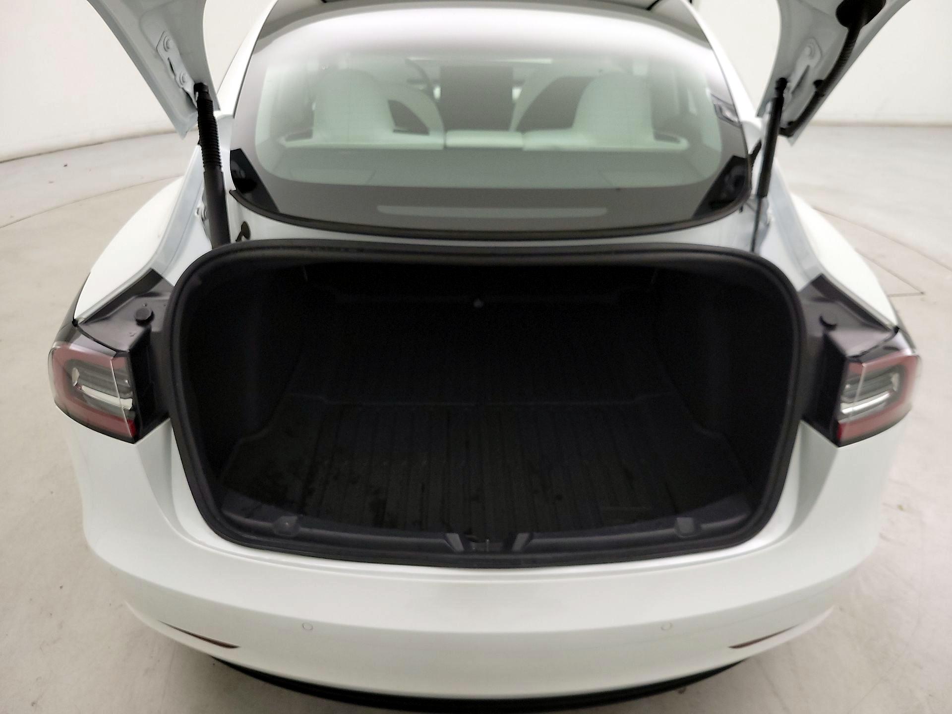 Thumbnail: 2021 Tesla Model 3 - 20