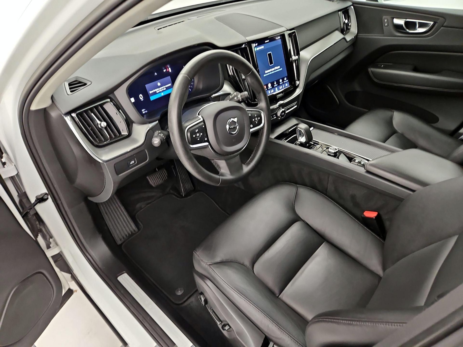 2023 Volvo XC60 Core - Photo 12
