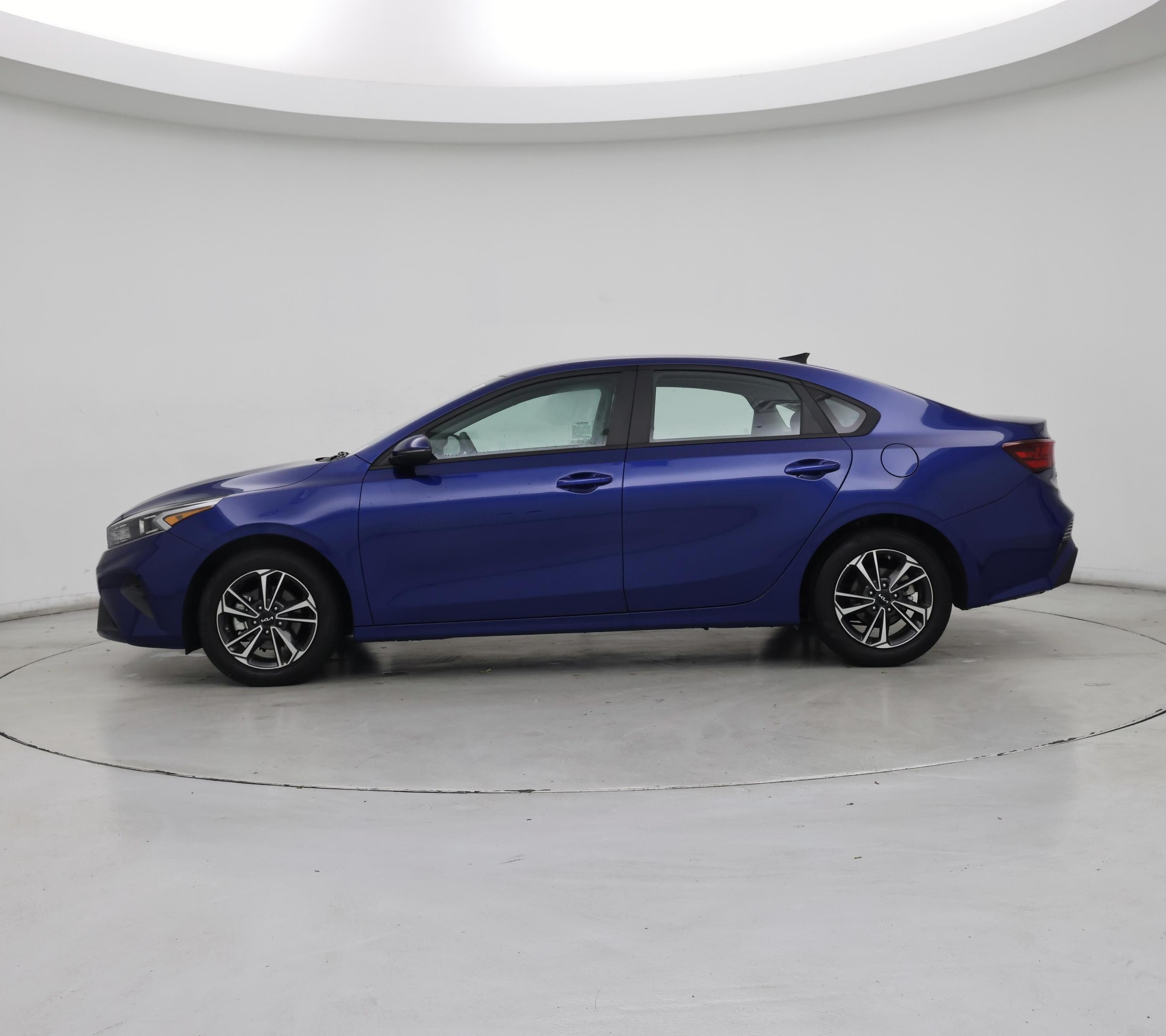 Thumbnail: 2024 Kia Forte - 3