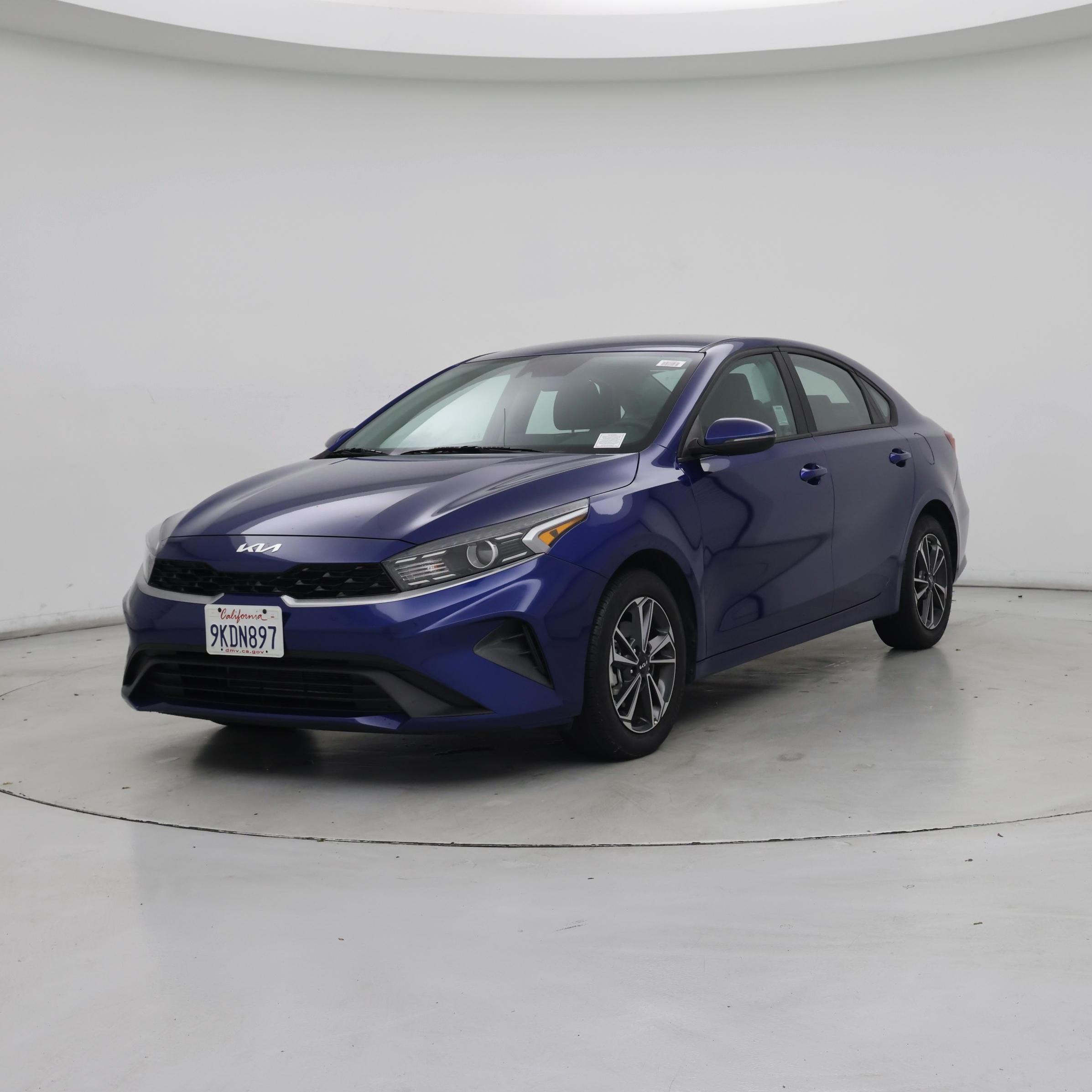 Thumbnail: 2024 Kia Forte - 4