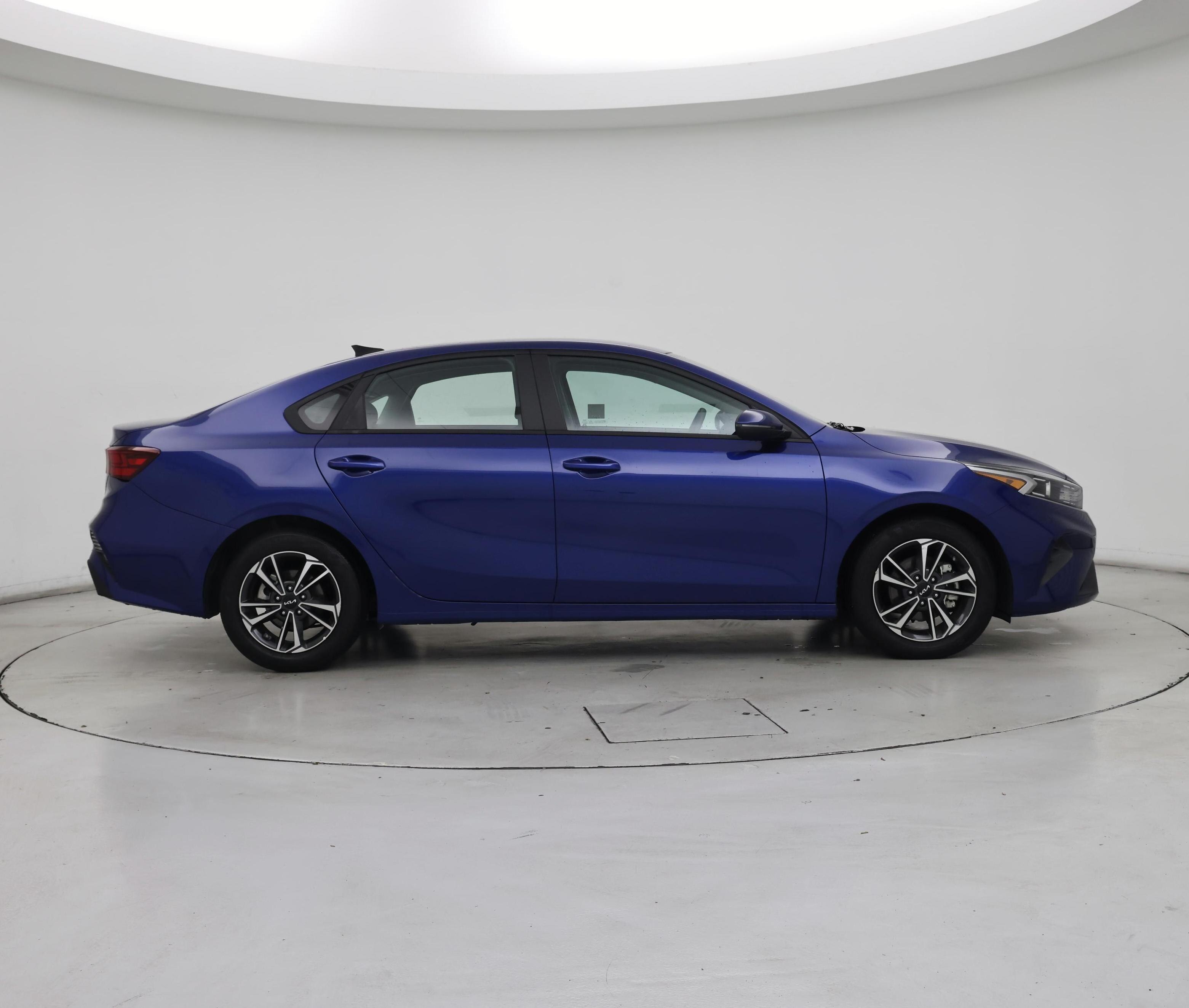 Thumbnail: 2024 Kia Forte - 7