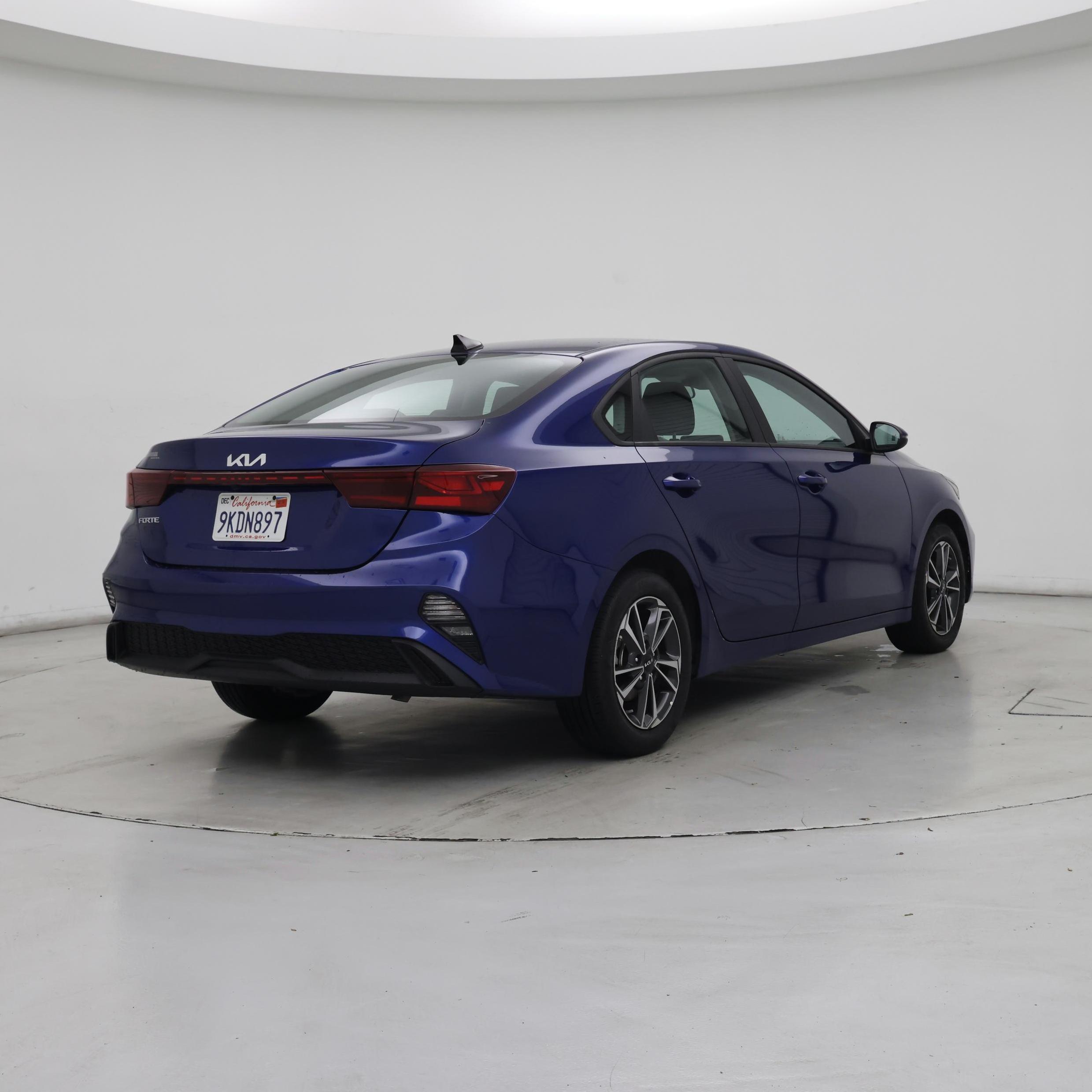 Thumbnail: 2024 Kia Forte - 8