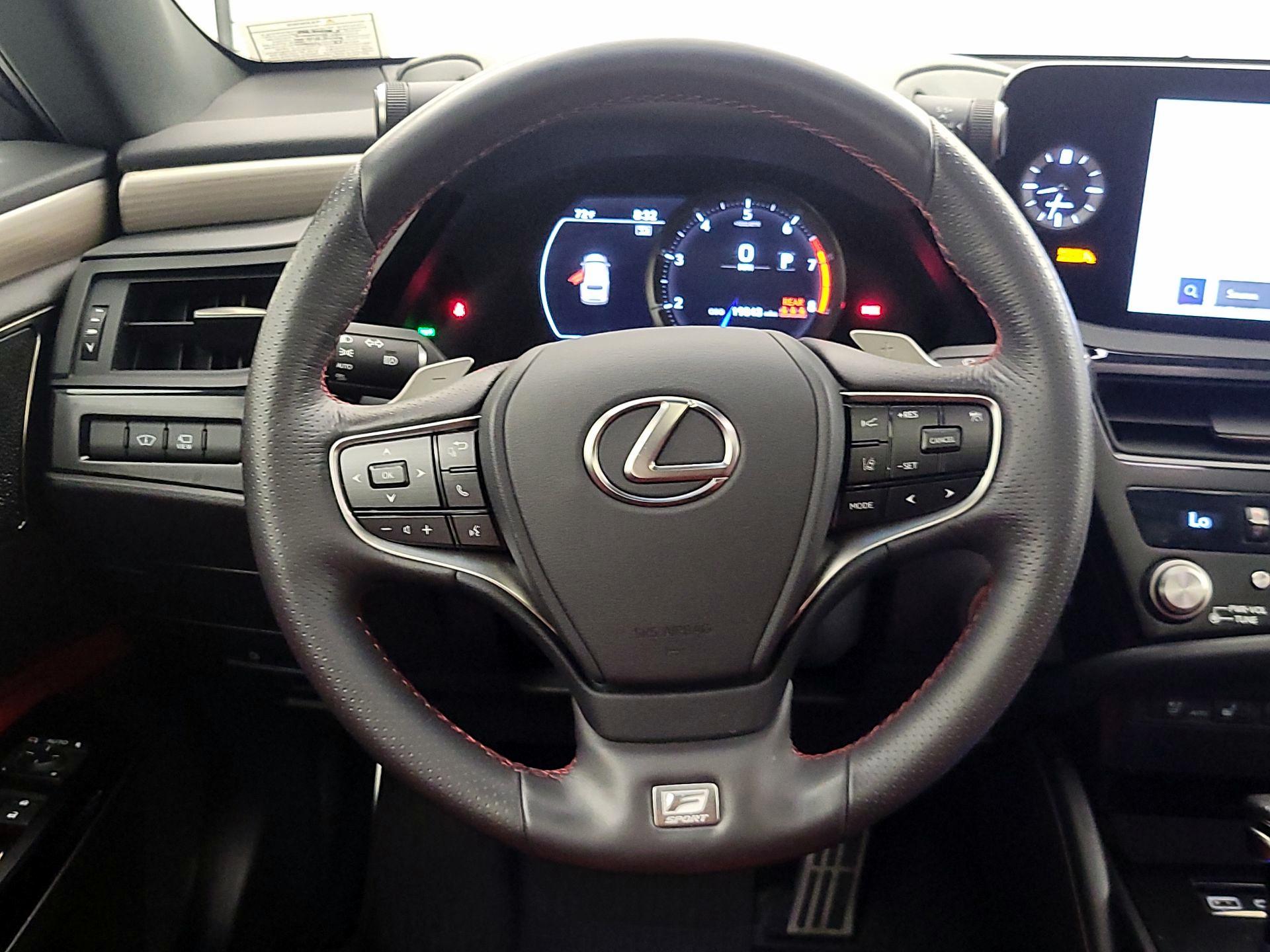 Thumbnail: 2024 Lexus ES - 10