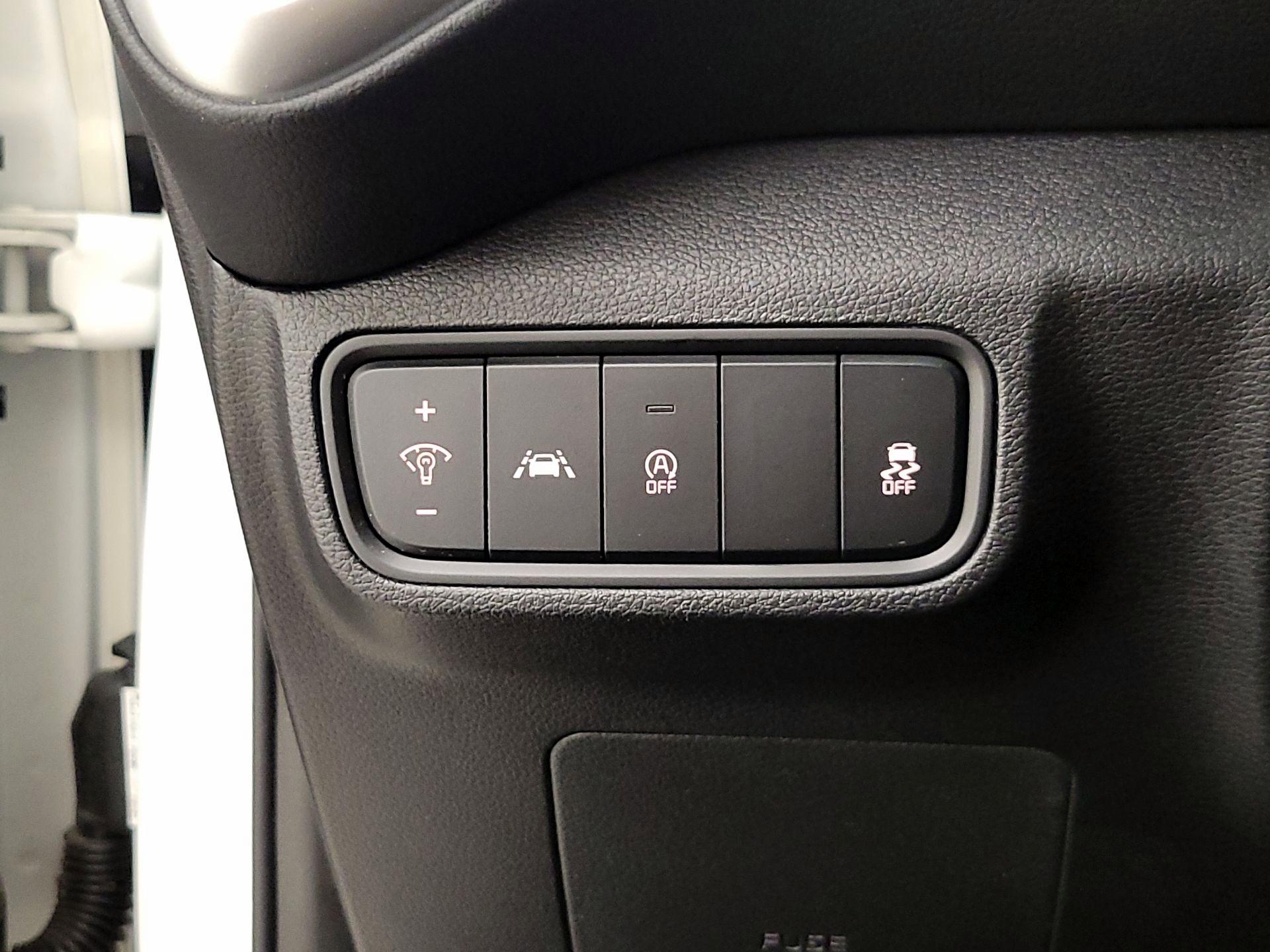 Thumbnail: 2020 Kia Soul - 13