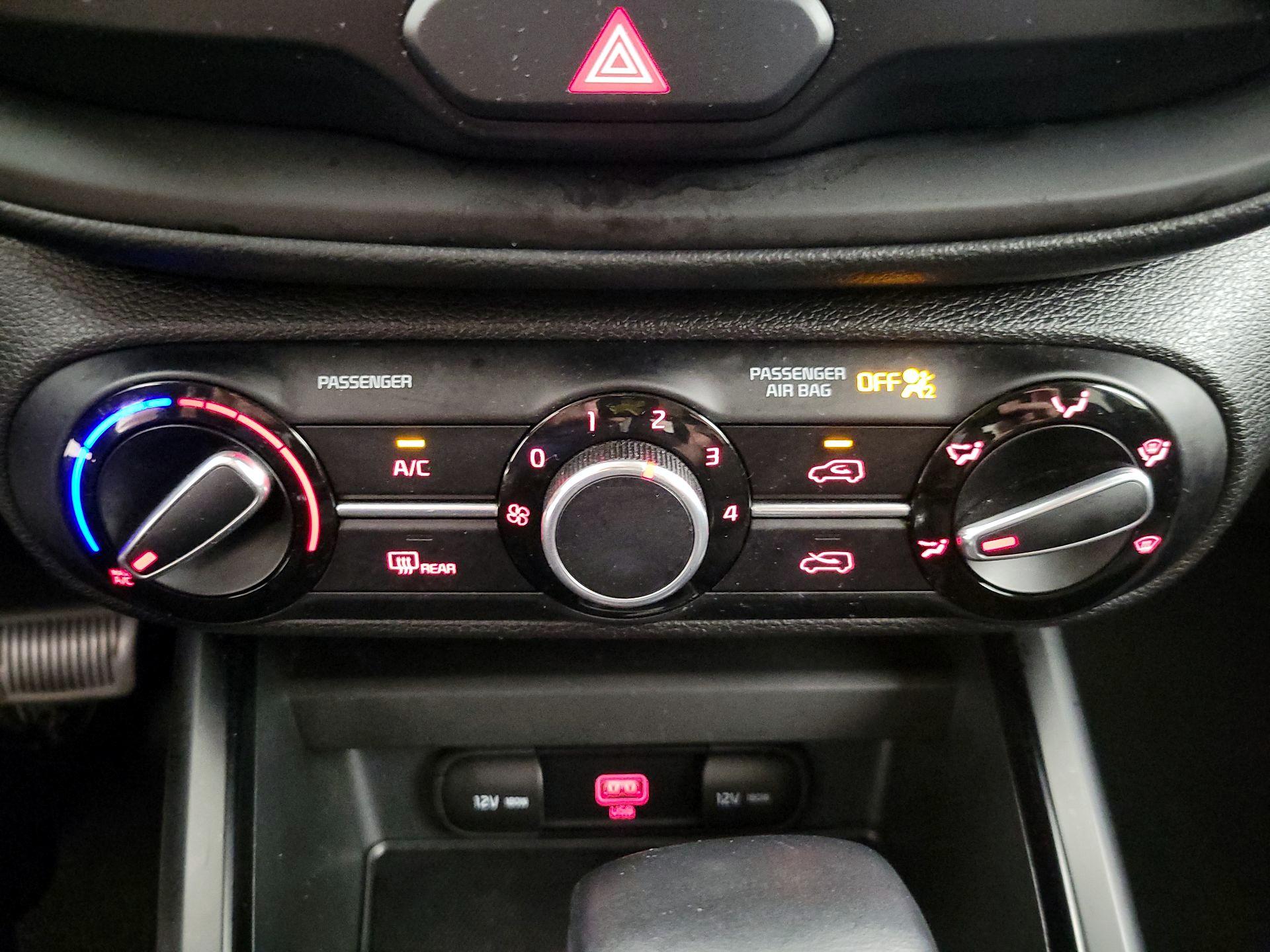 Thumbnail: 2020 Kia Soul - 16