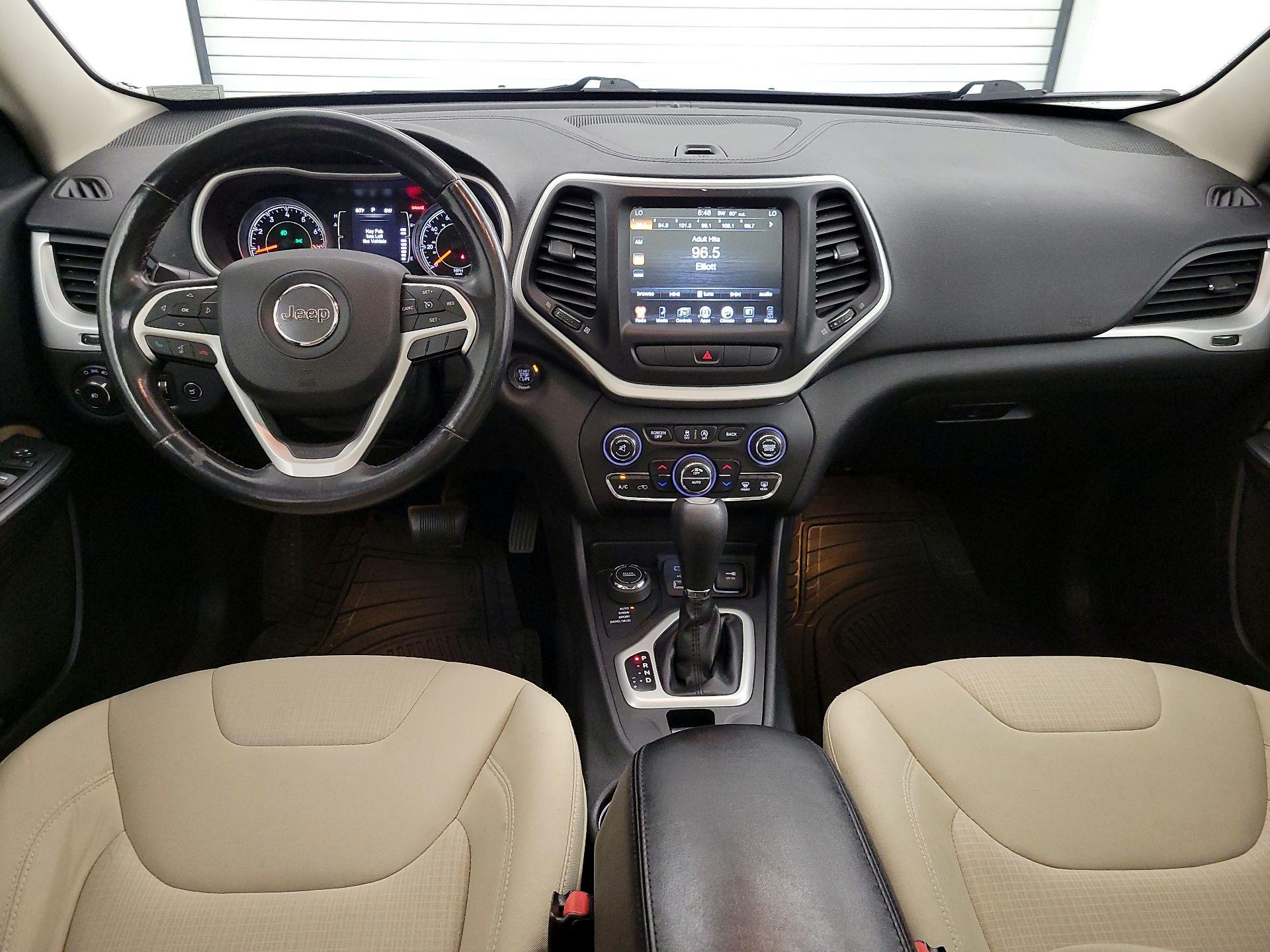 Thumbnail: 2015 Jeep Cherokee - 9