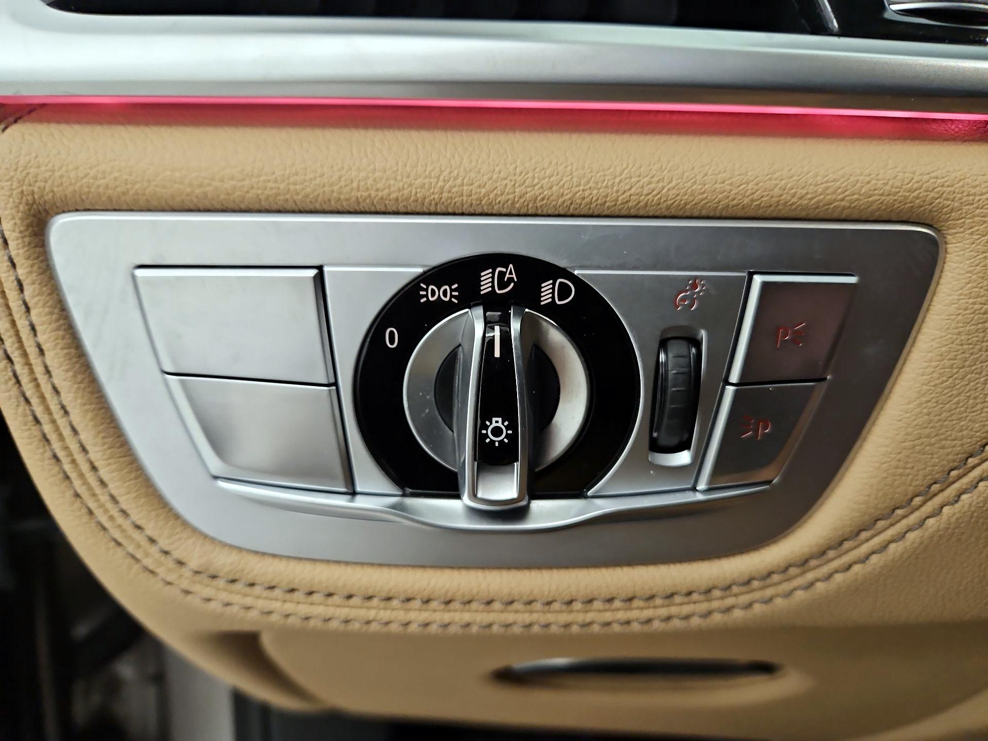 Thumbnail: 2022 BMW 7 Series - 13