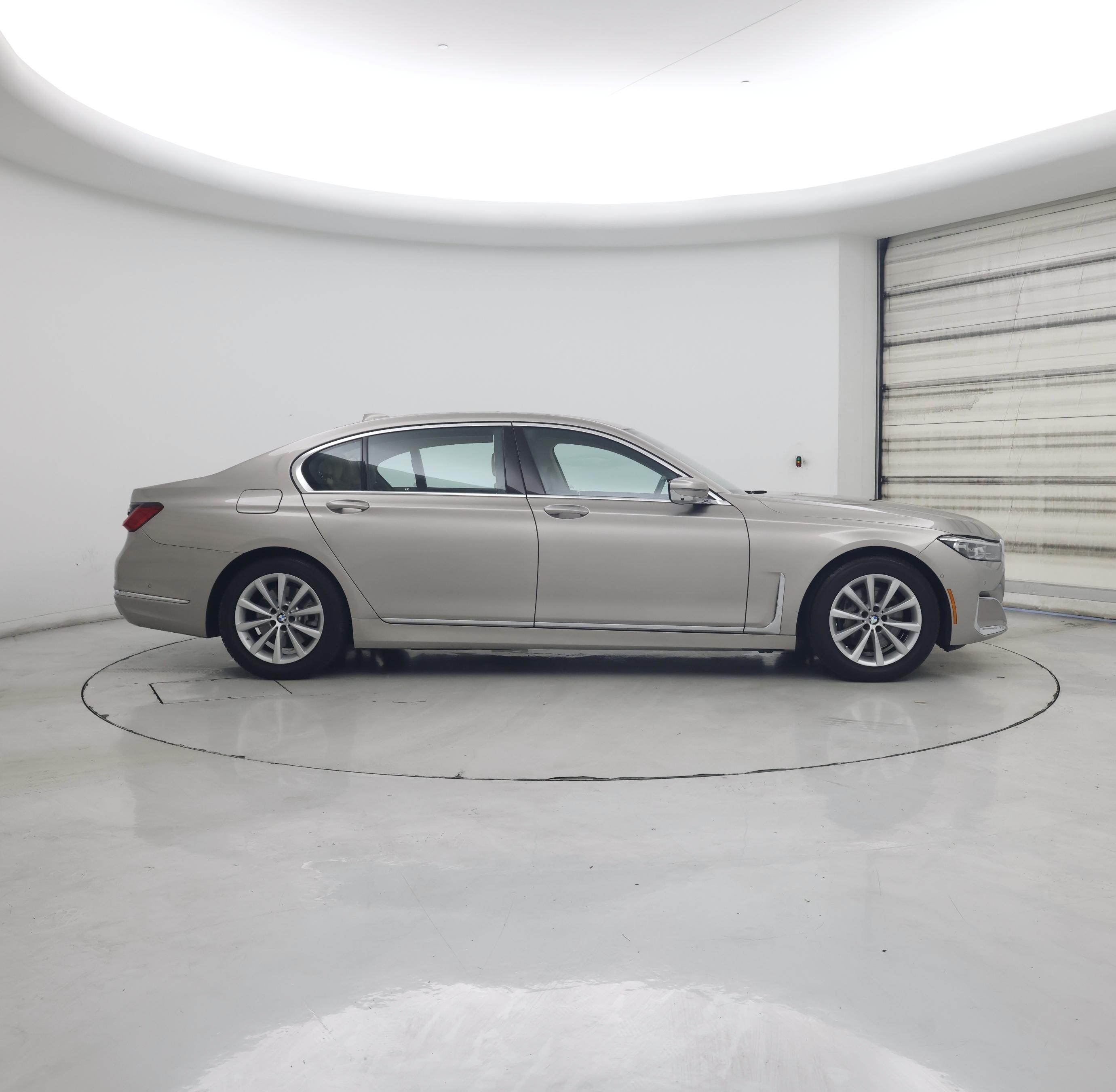 Thumbnail: 2022 BMW 7 Series - 7