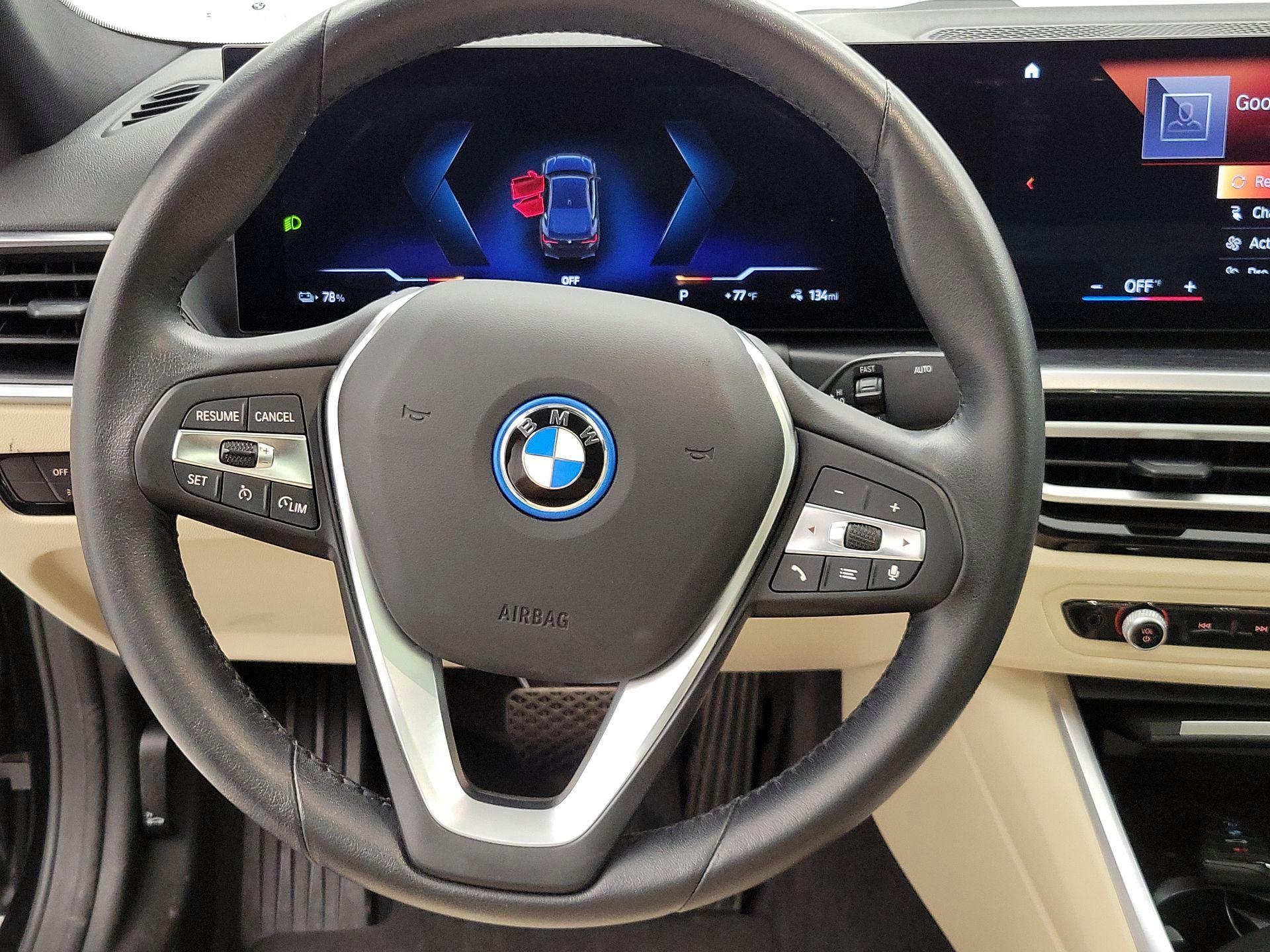 Thumbnail: 2023 BMW i4 - 10