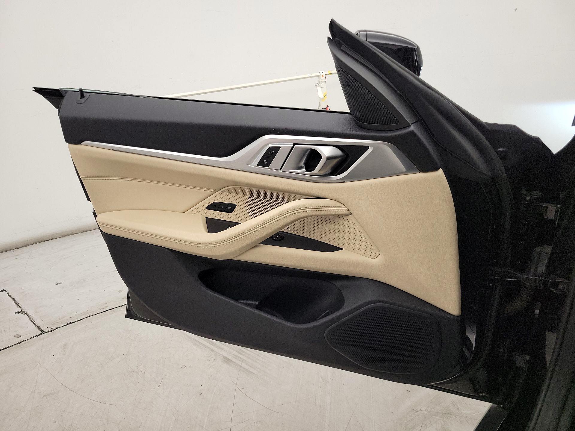 Thumbnail: 2023 BMW i4 - 12