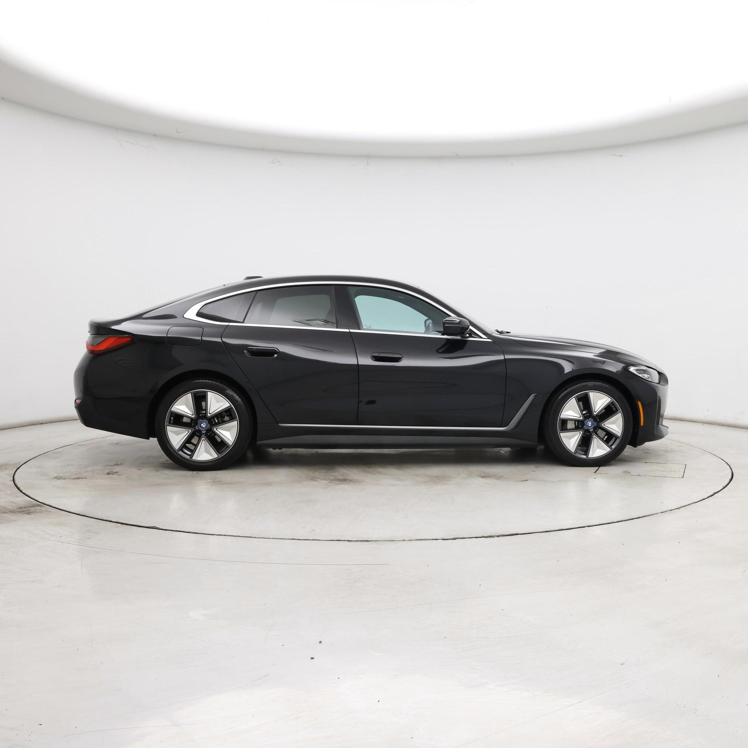 Thumbnail: 2023 BMW i4 - 7