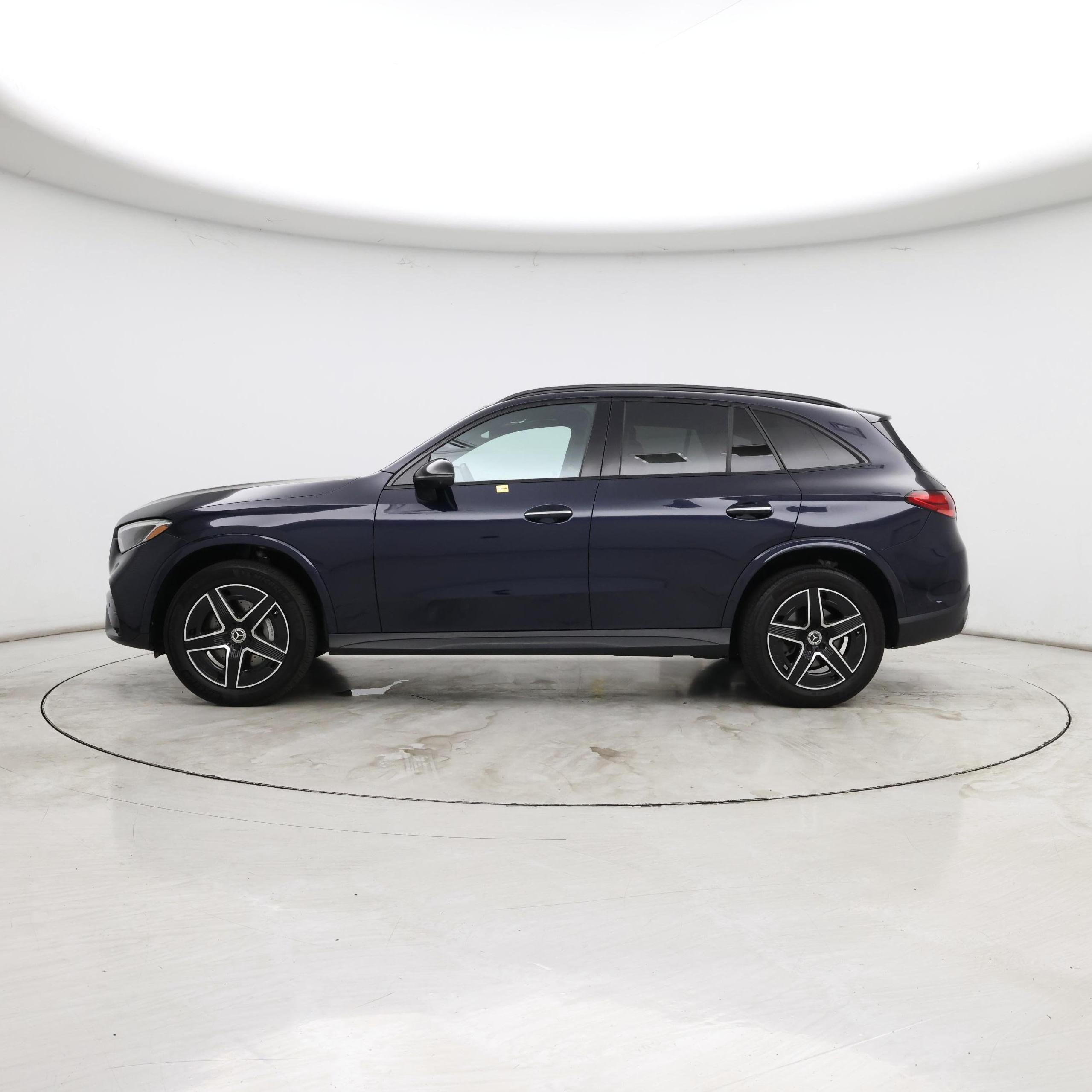 Thumbnail: 2024 Mercedes-Benz GLC - 3