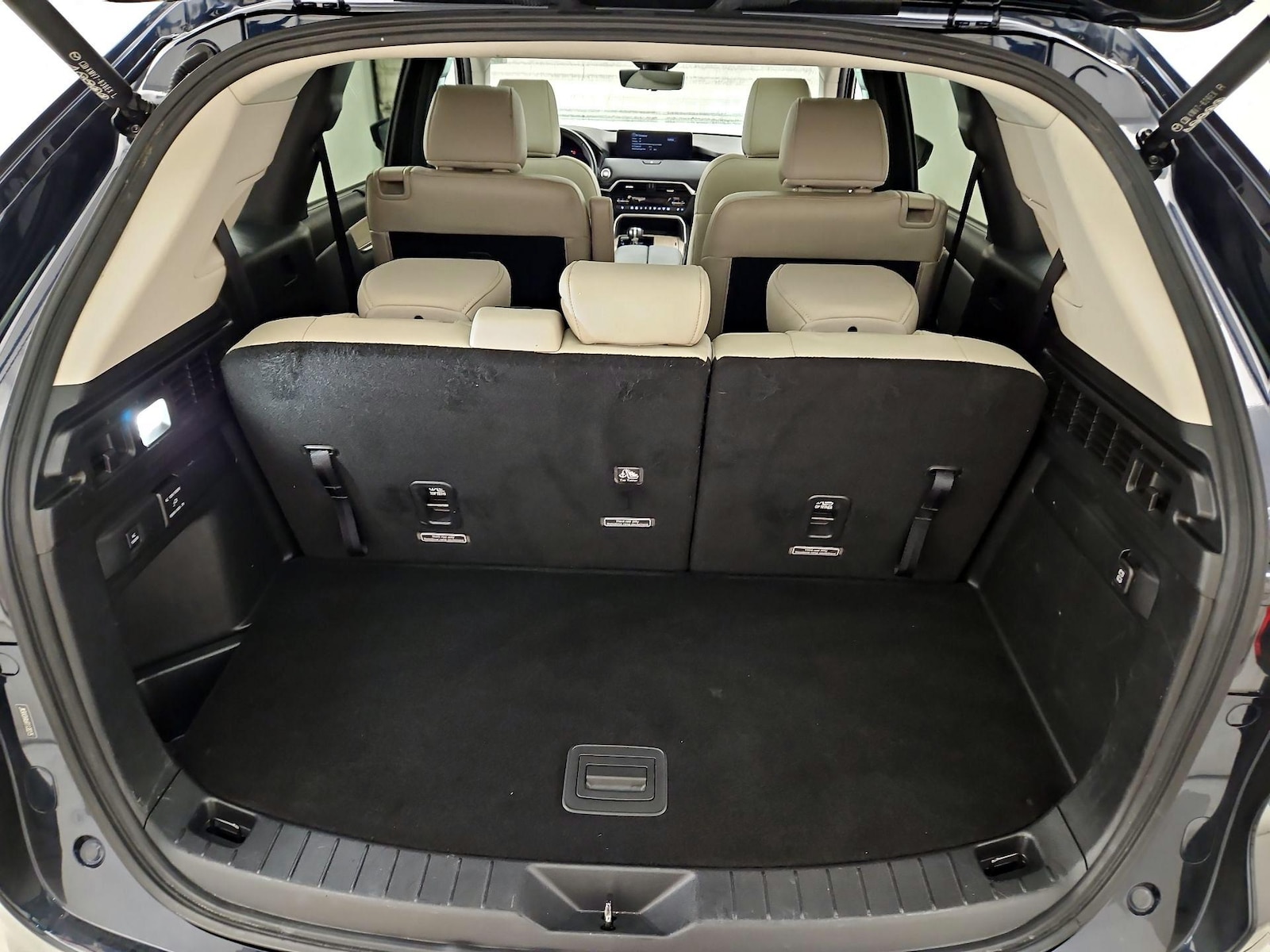 2024 Mazda CX-90 Premium Package - Photo 24