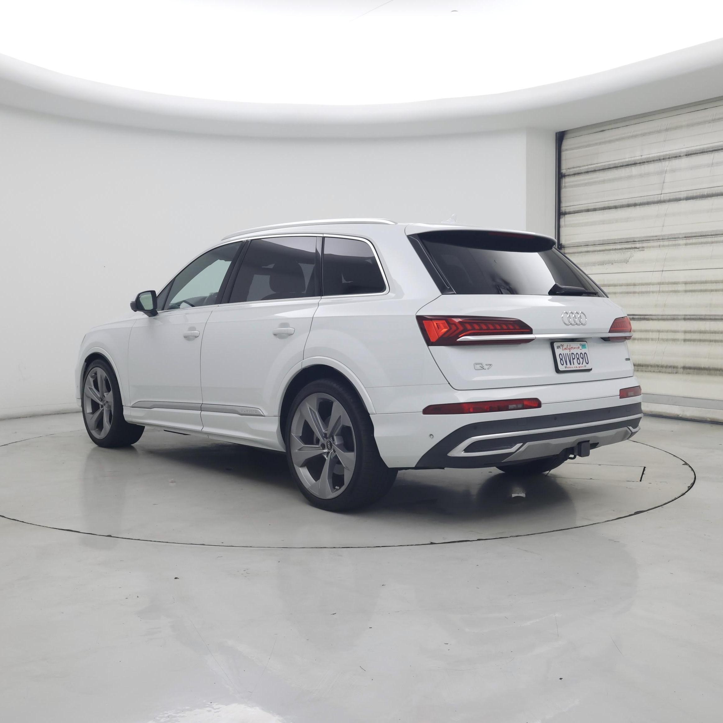 Thumbnail: 2021 Audi Q7 - 2