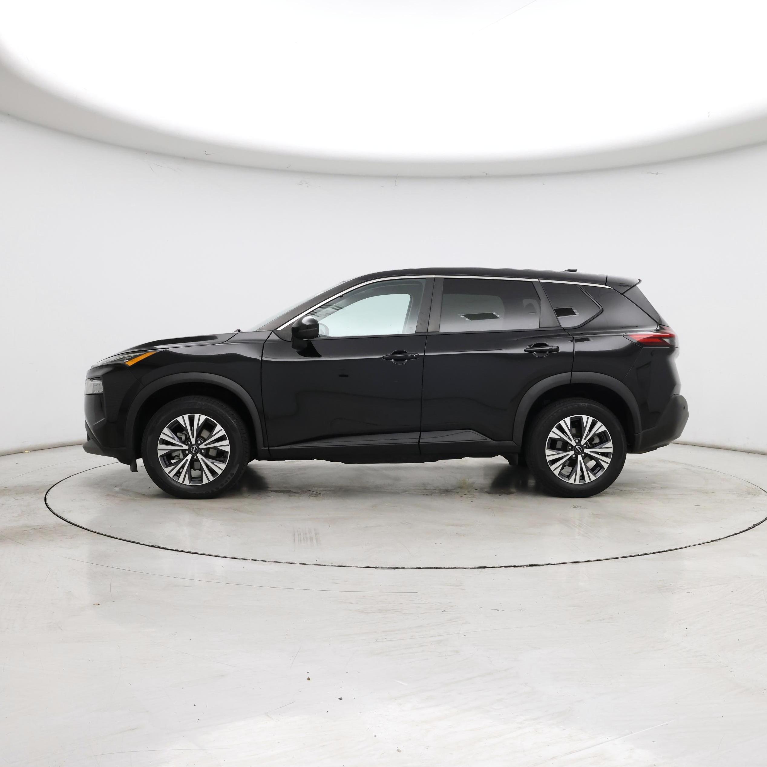 Thumbnail: 2022 Nissan Rogue - 3
