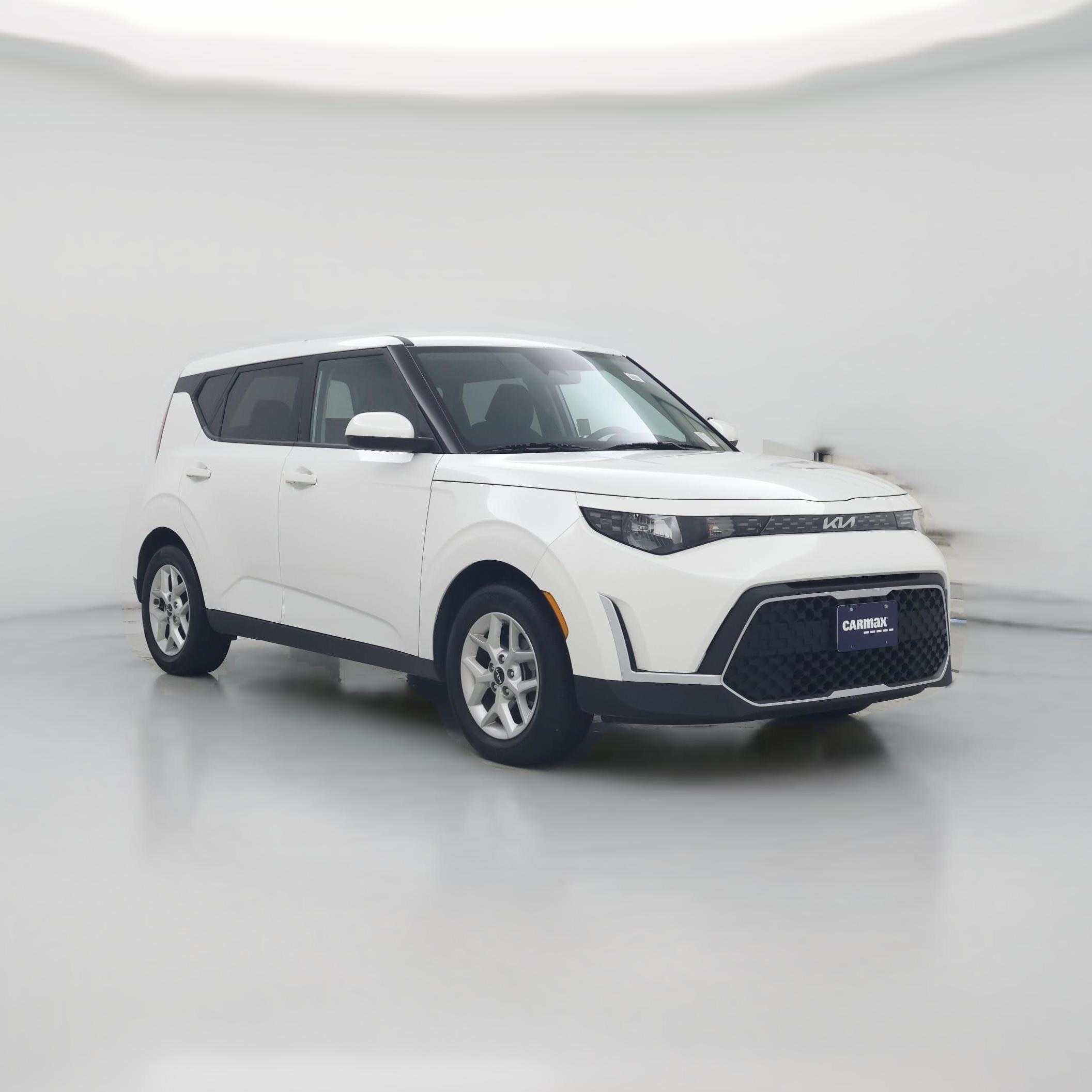 2024 Kia Soul LX - Photo 1