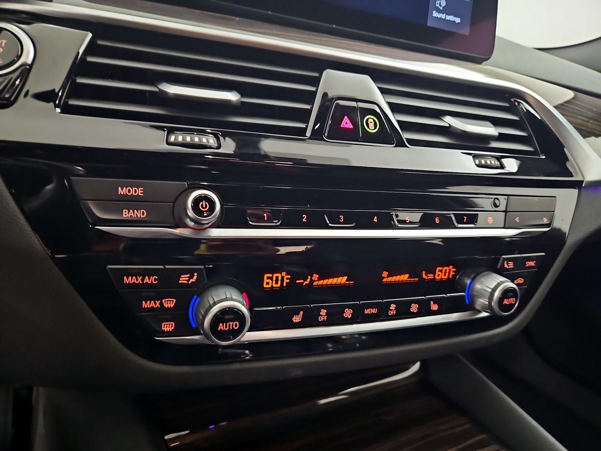 Thumbnail: 2023 BMW 5 Series - 15