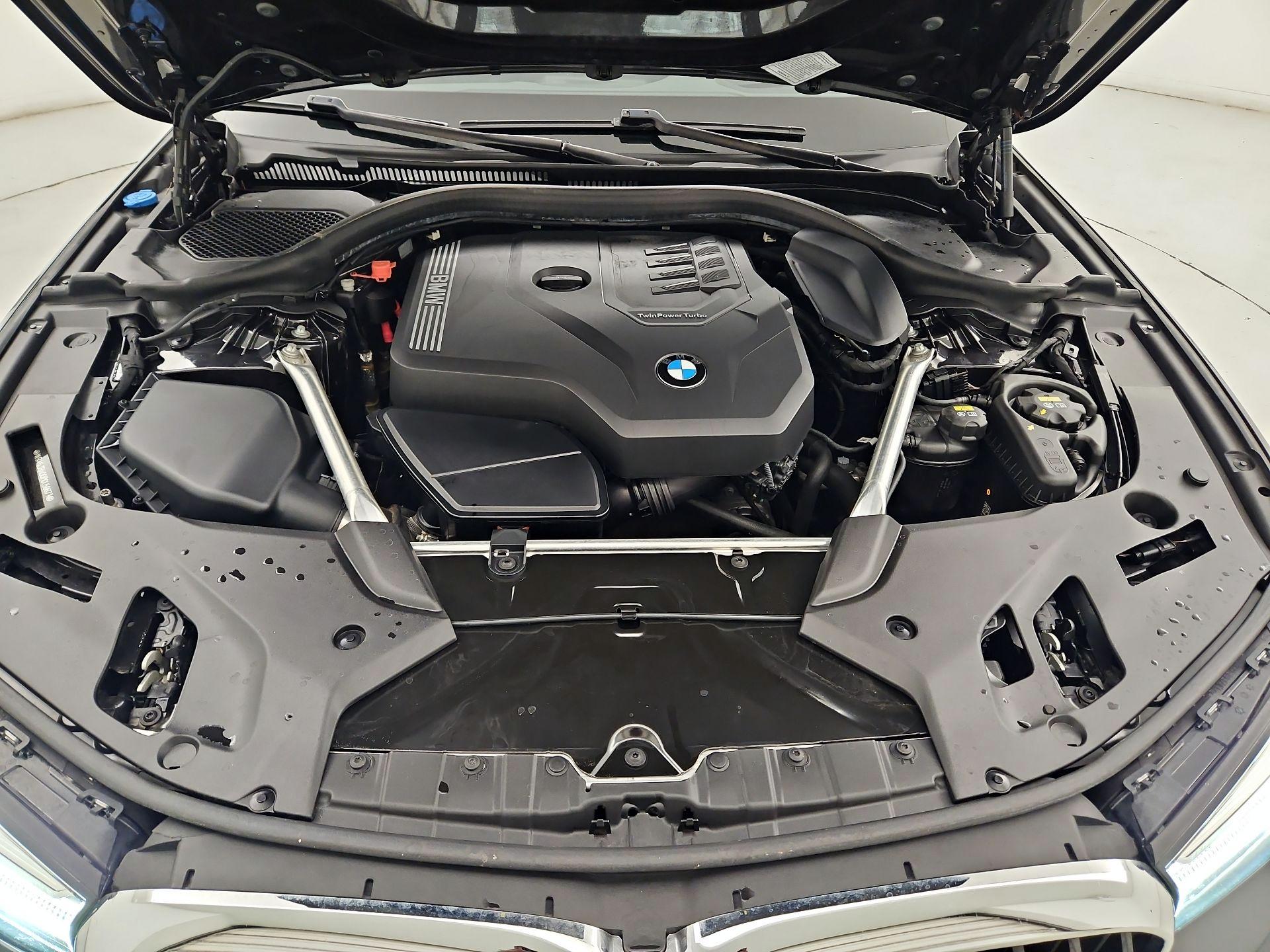 Thumbnail: 2023 BMW 5 Series - 19