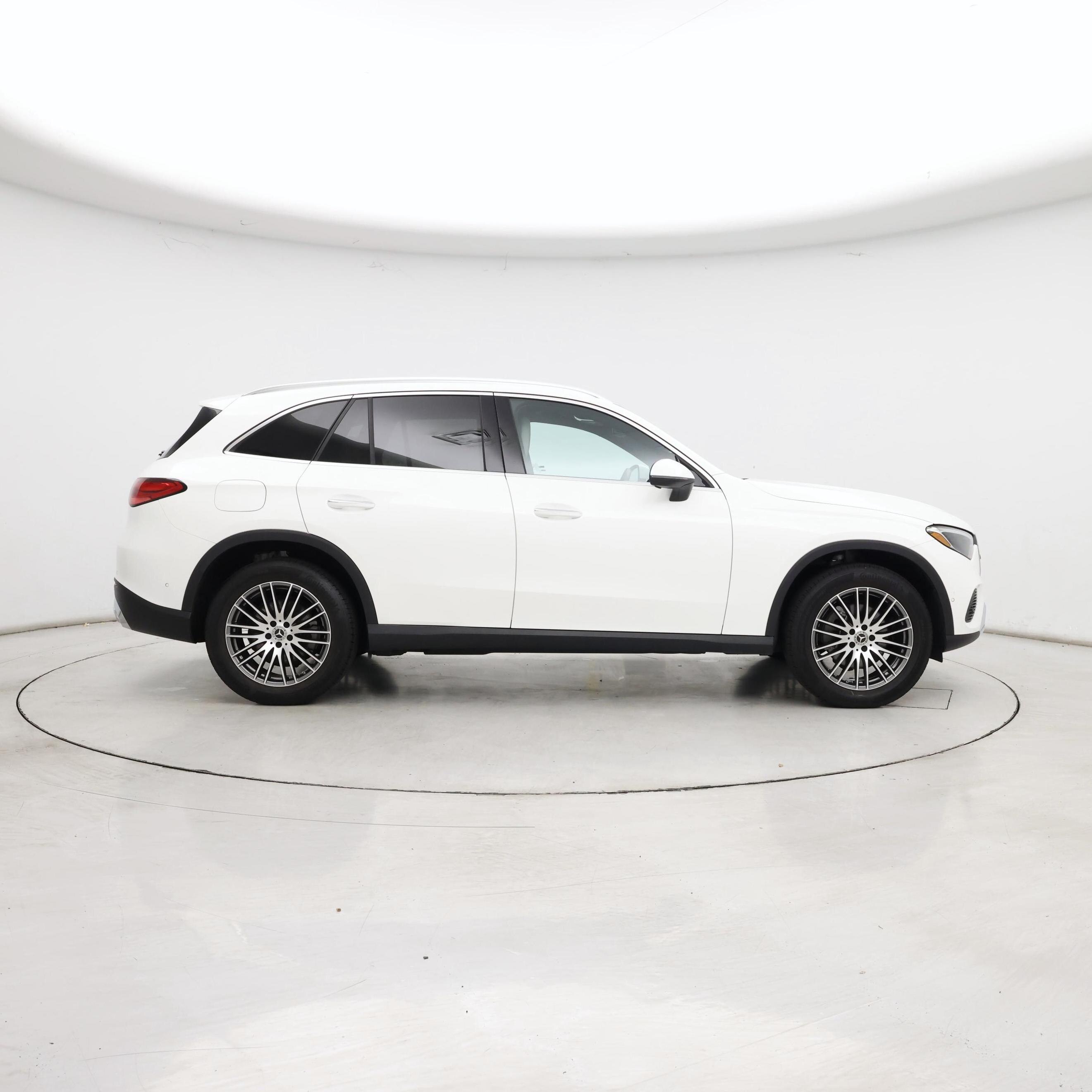 Thumbnail: 2025 Mercedes-Benz GLC - 7
