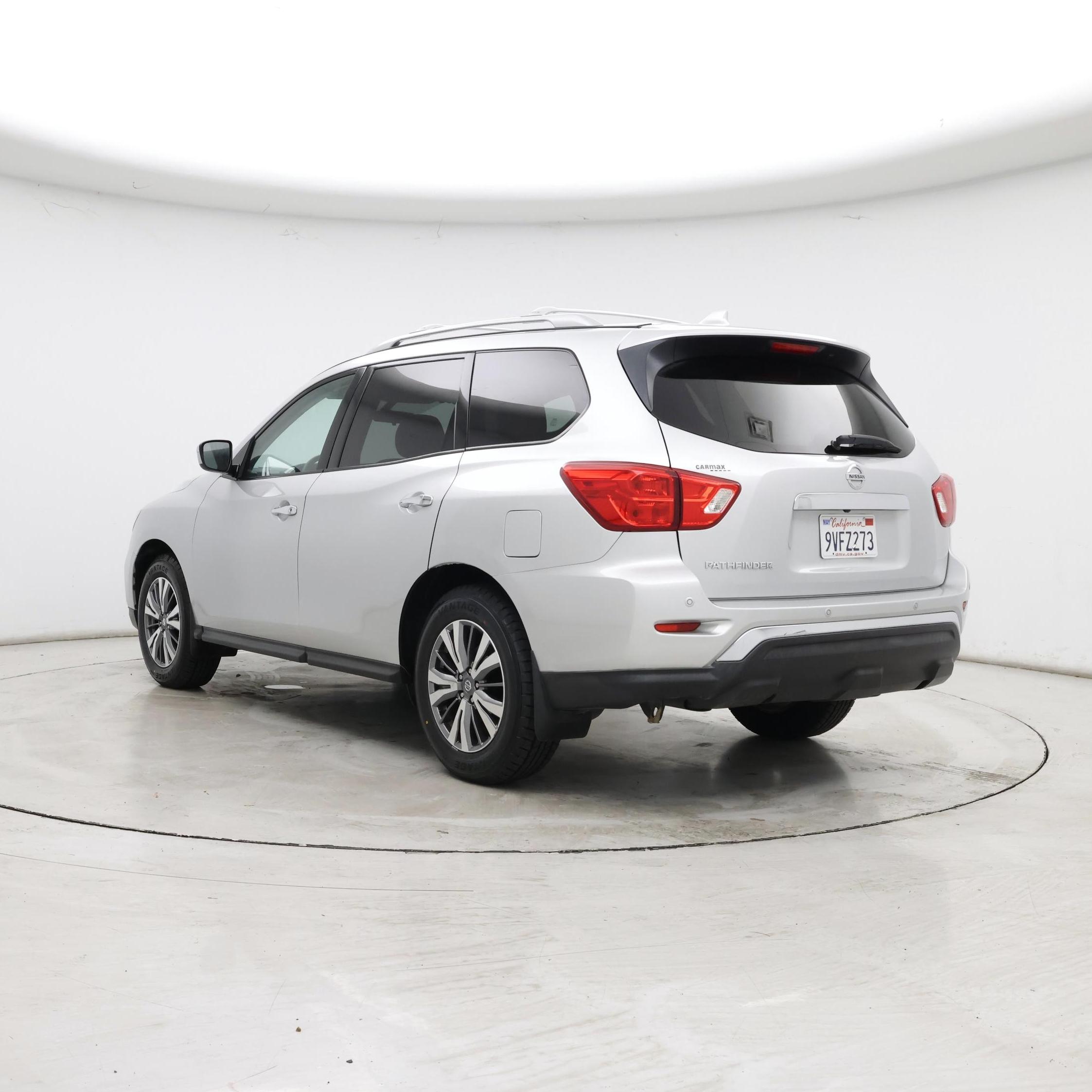 Thumbnail: 2020 Nissan Pathfinder - 2