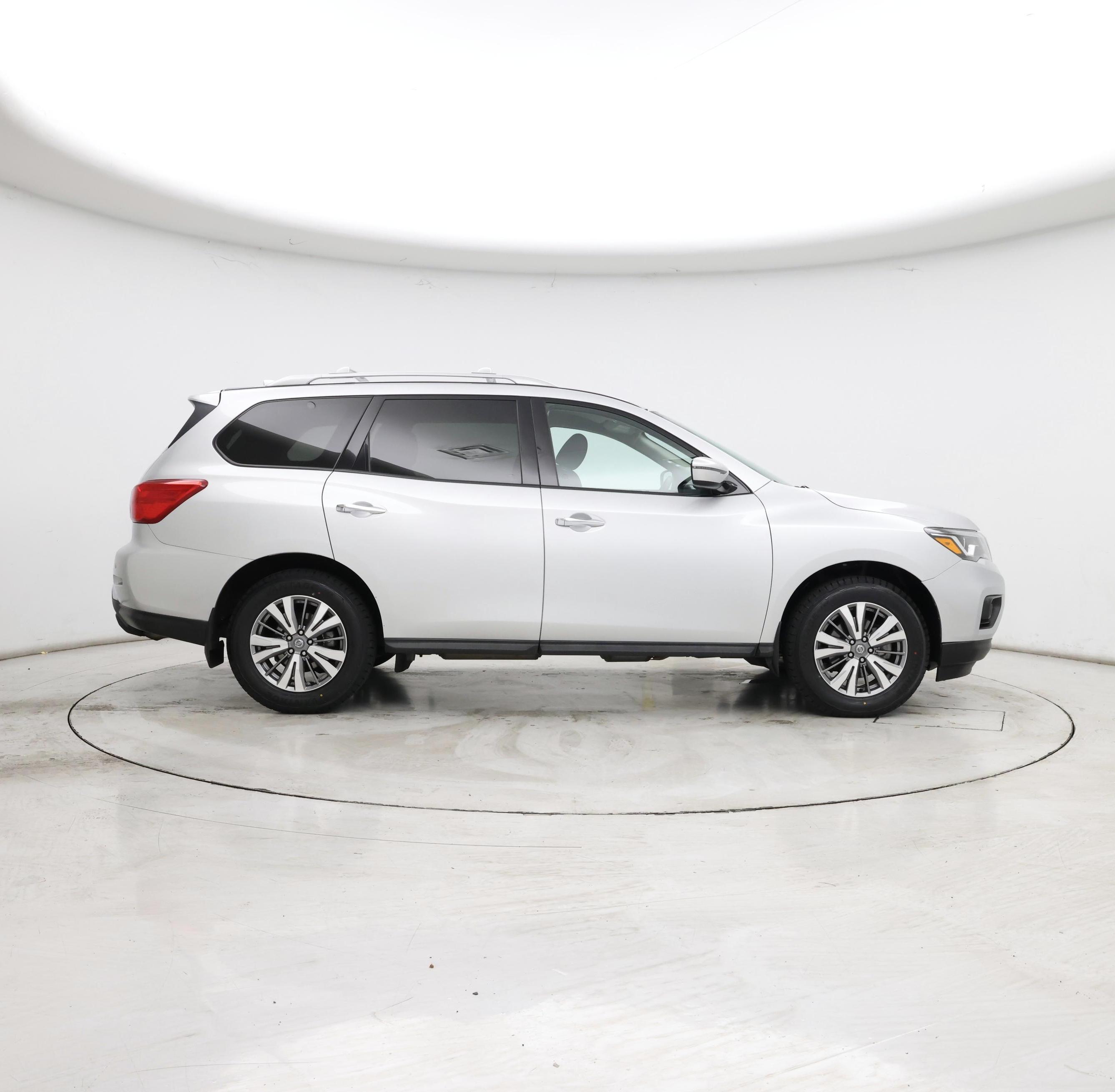Thumbnail: 2020 Nissan Pathfinder - 7