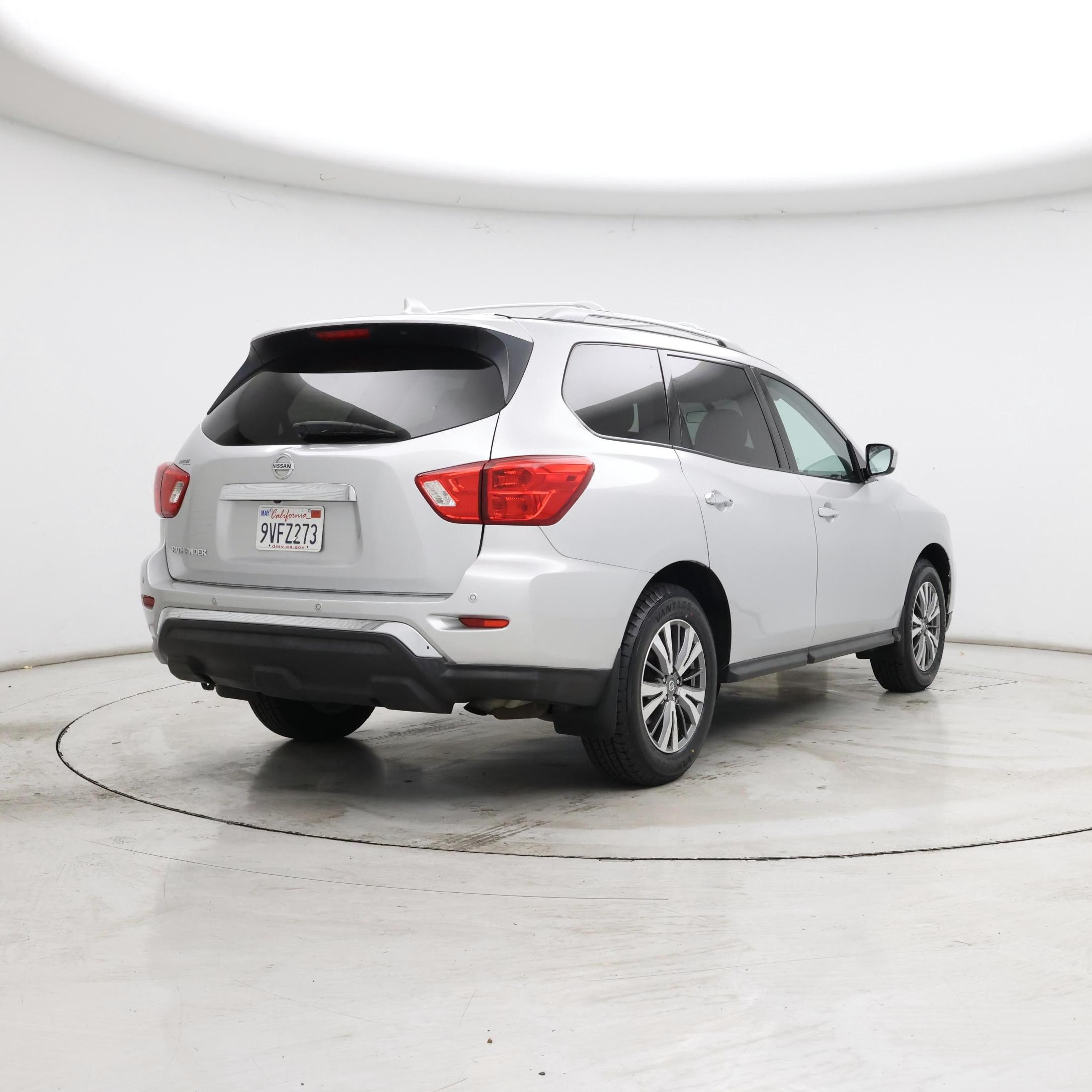 Thumbnail: 2020 Nissan Pathfinder - 8