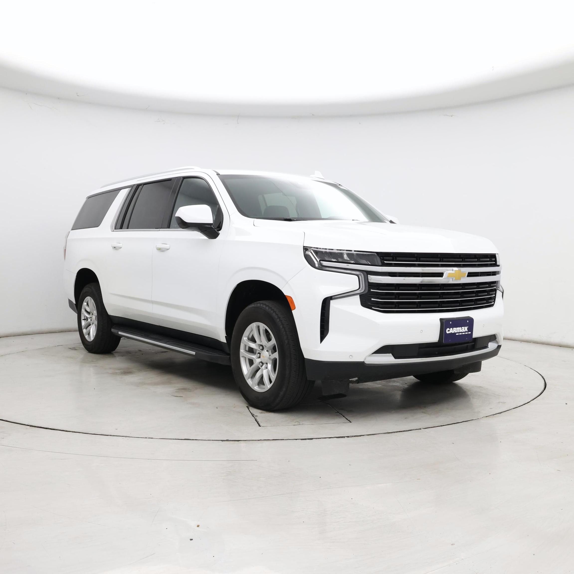 White 2024 Chevrolet Suburban SUV / Crossover Four-Wheel Drive Automatic