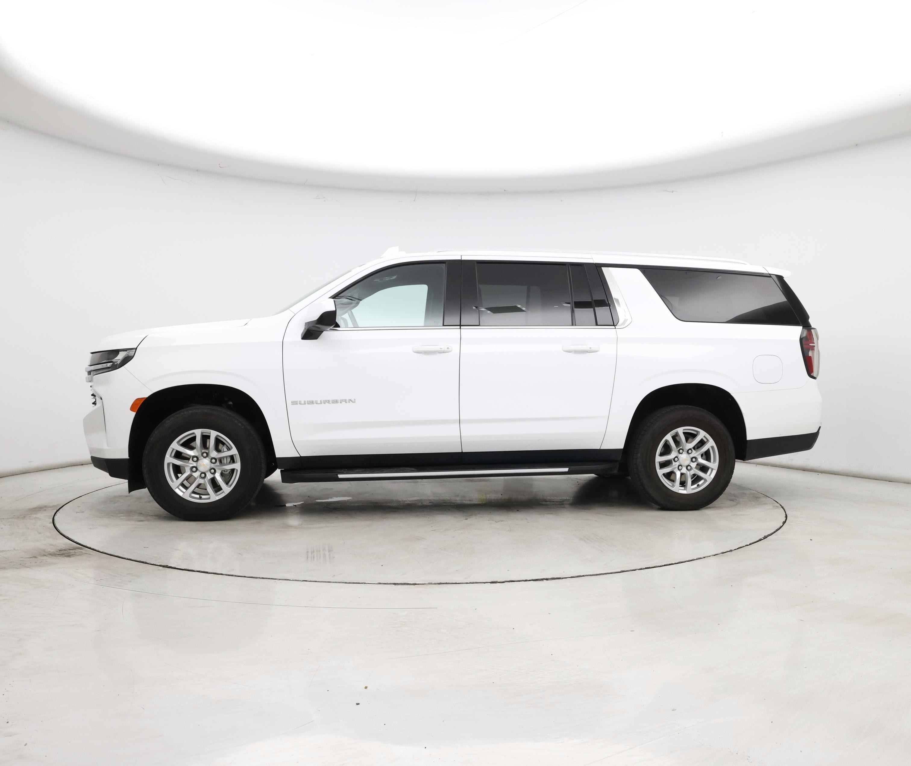 Thumbnail: 2024 Chevrolet Suburban - 3