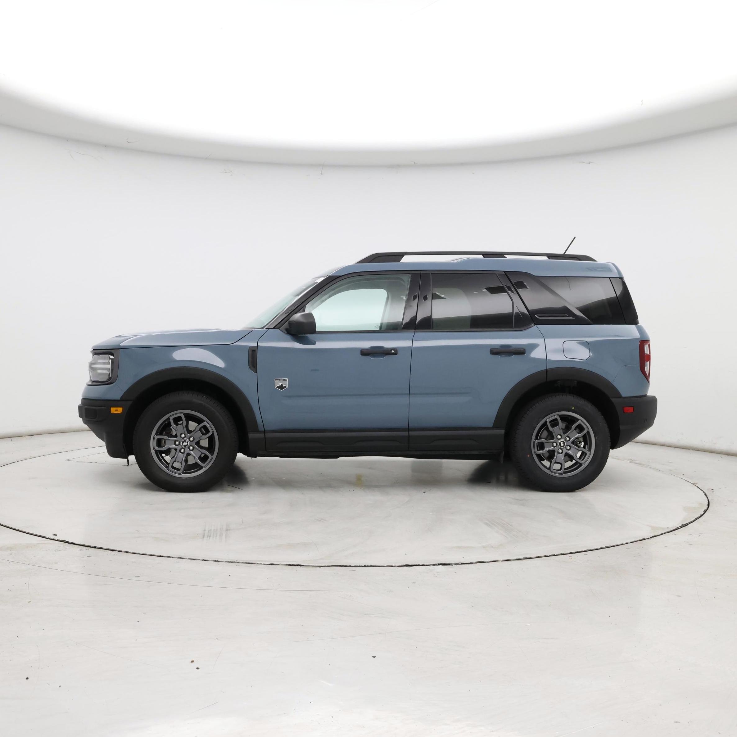 Thumbnail: 2022 Ford Bronco Sport - 3