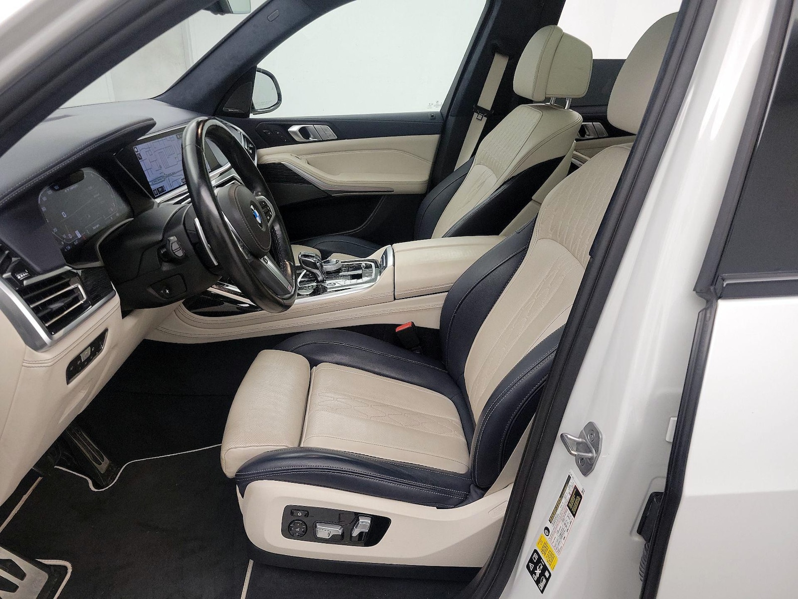 2022 BMW X7 M50i - Photo 12