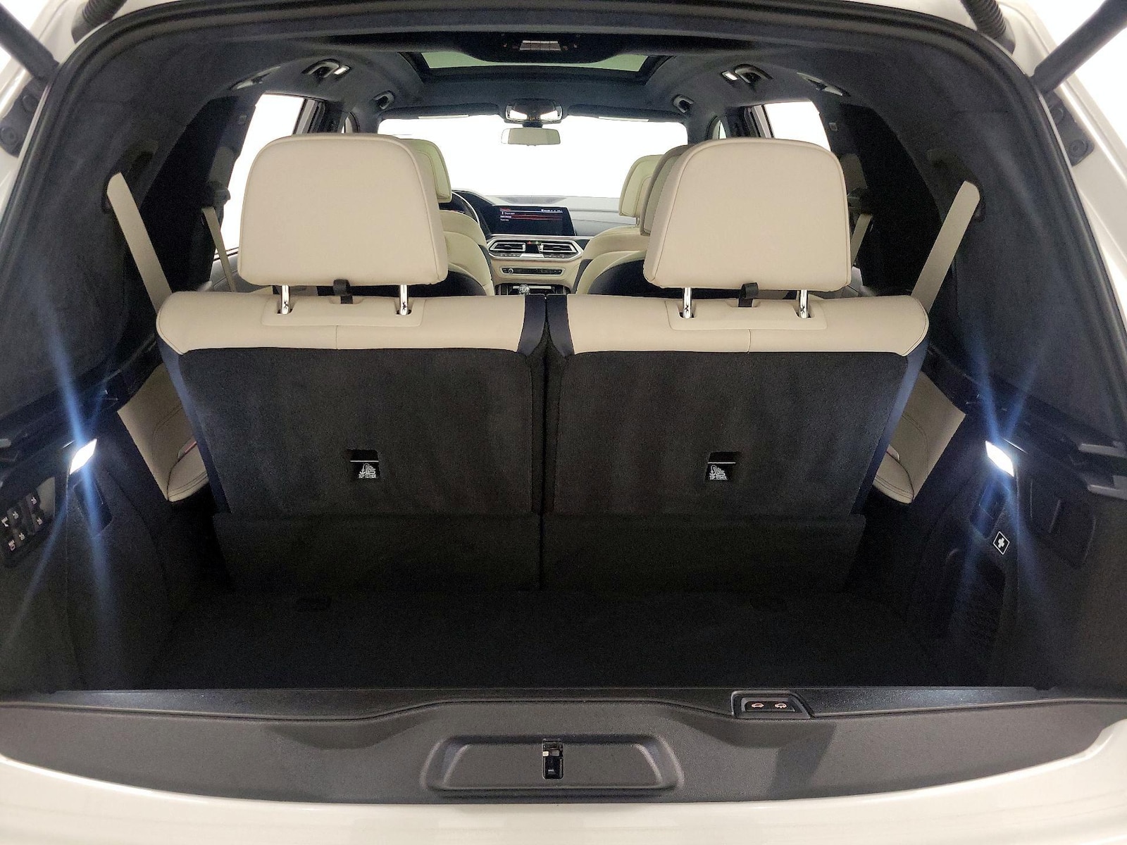 2022 BMW X7 M50i - Photo 24