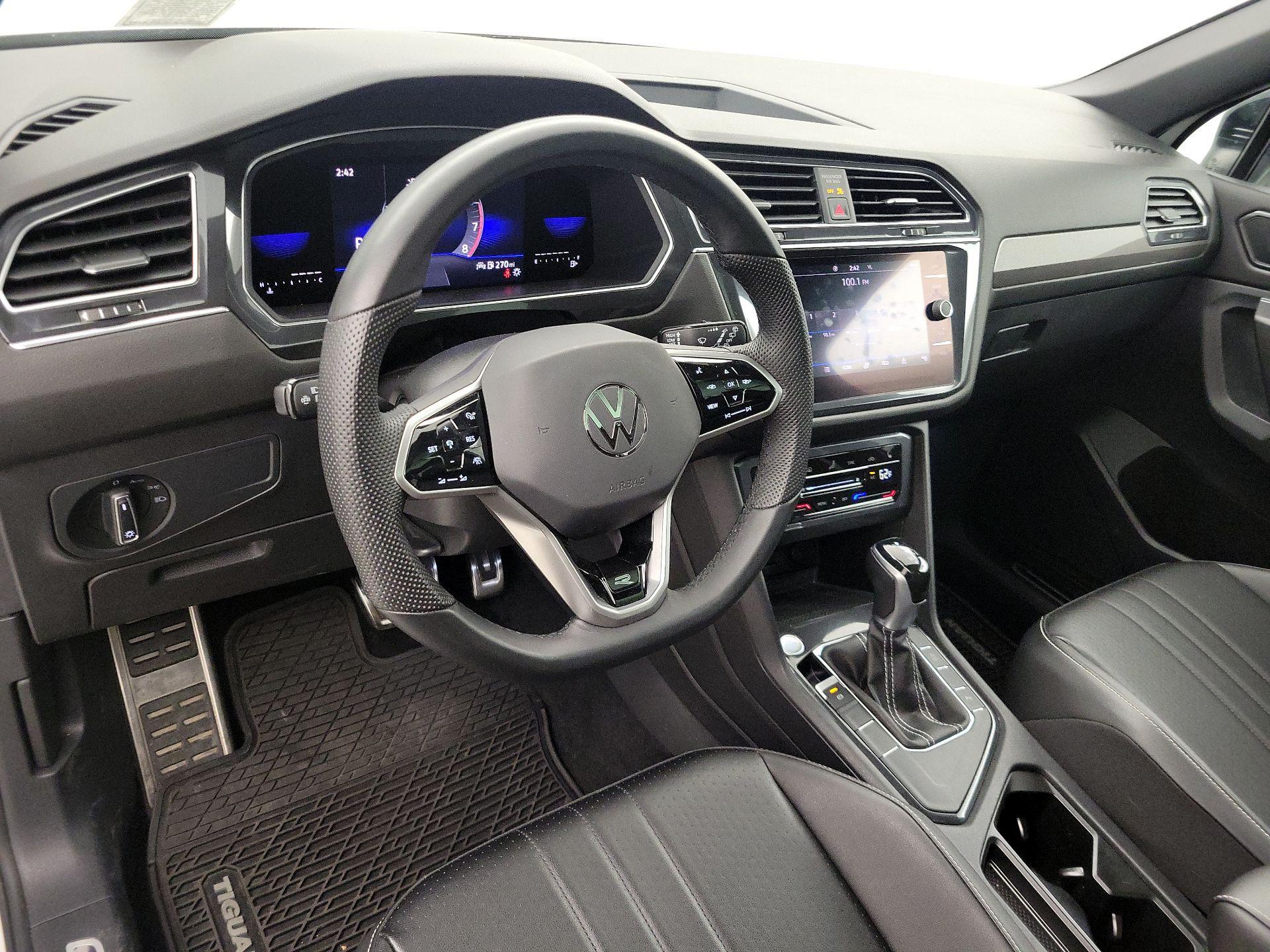Thumbnail: 2022 Volkswagen Tiguan - 9